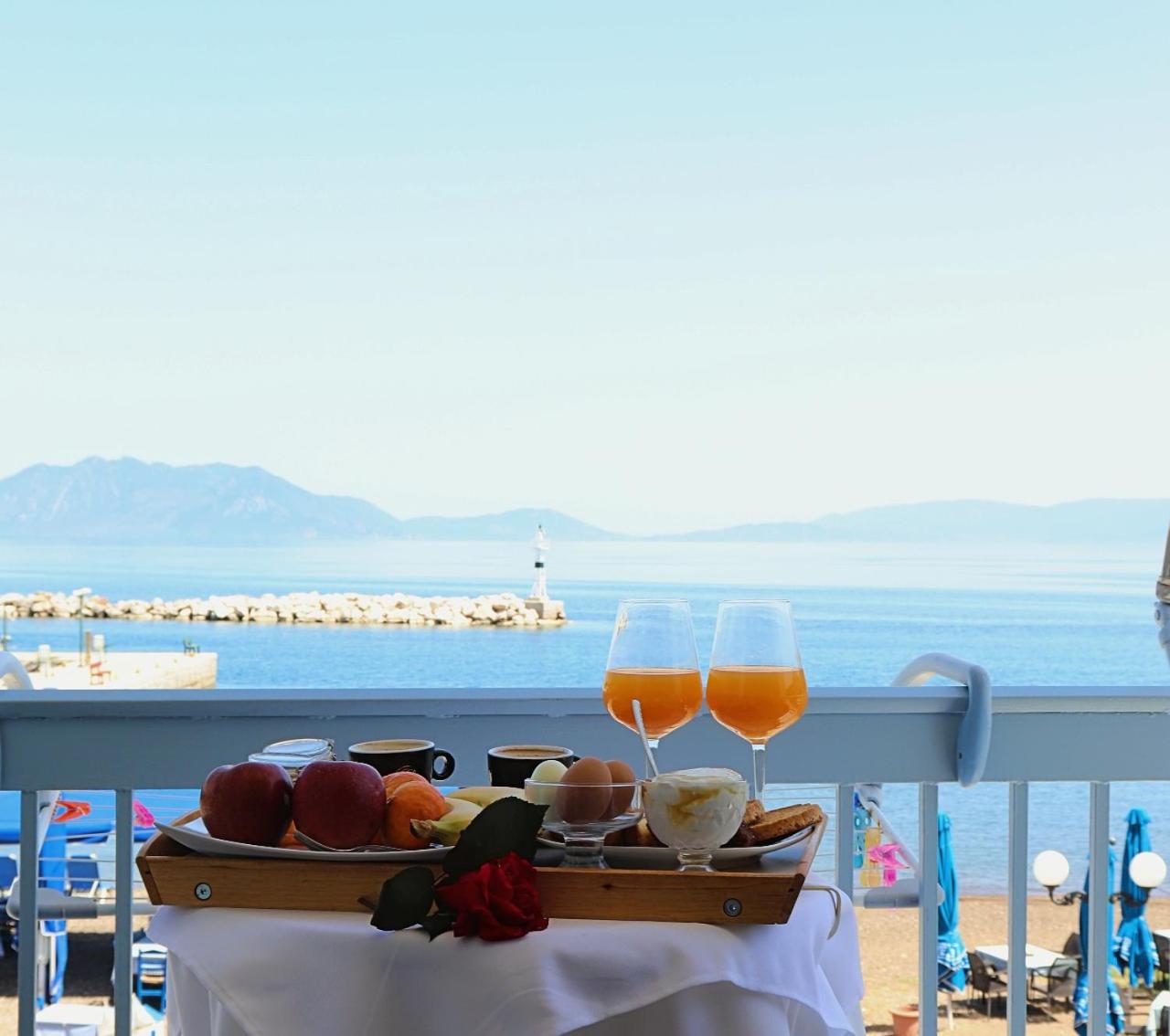 Deluxe Twin Room with Sea View - Photo 24