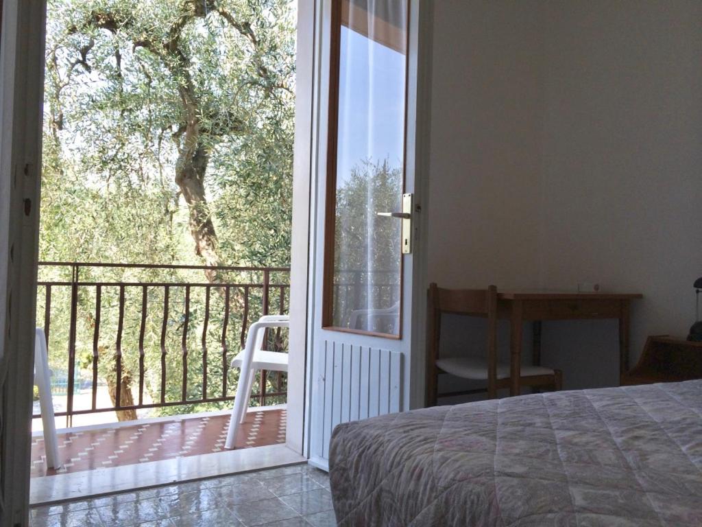 Double or Twin Room with Garden View photo 1
