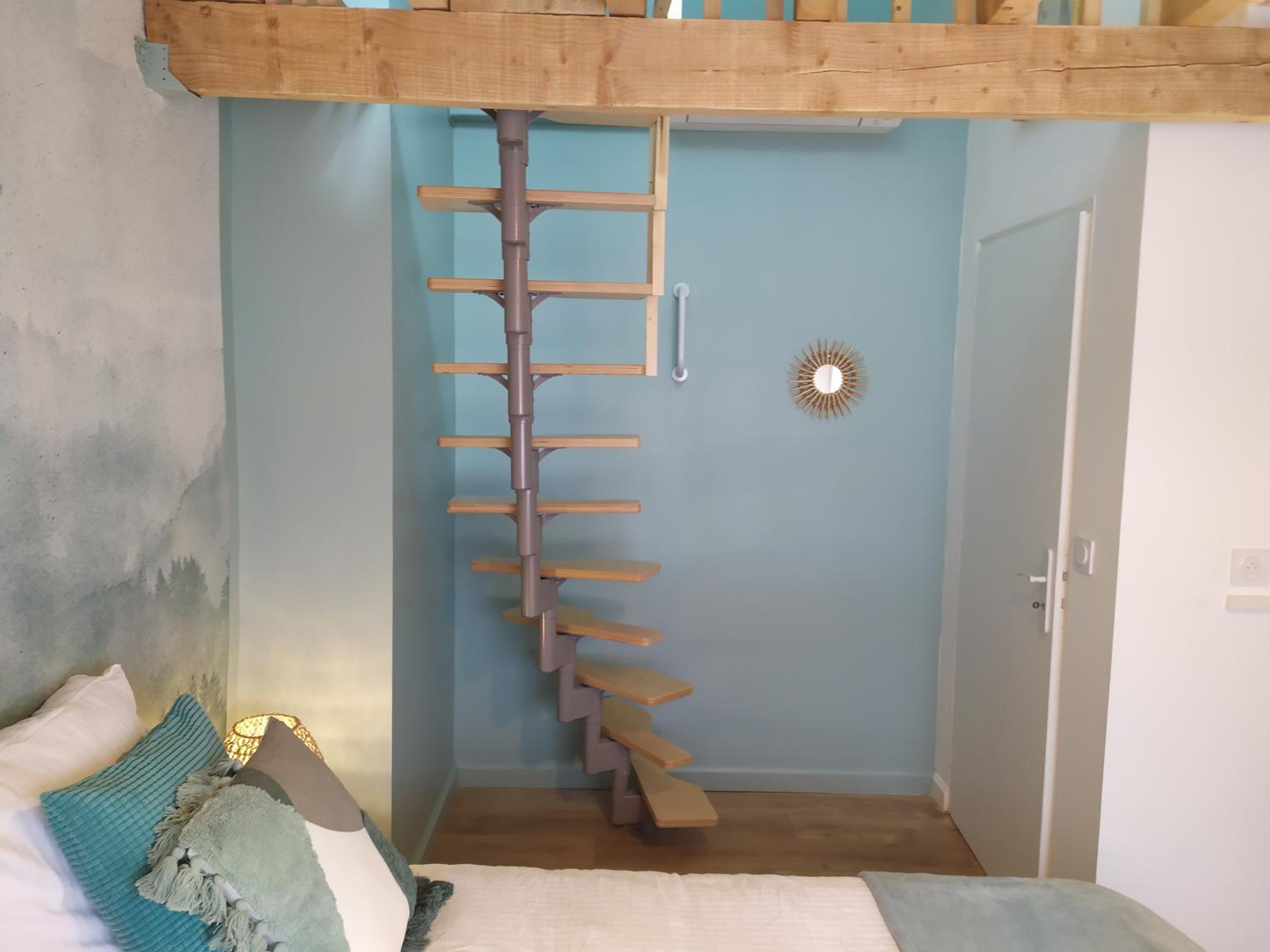 Two-Bedroom Apartment - Photo 17