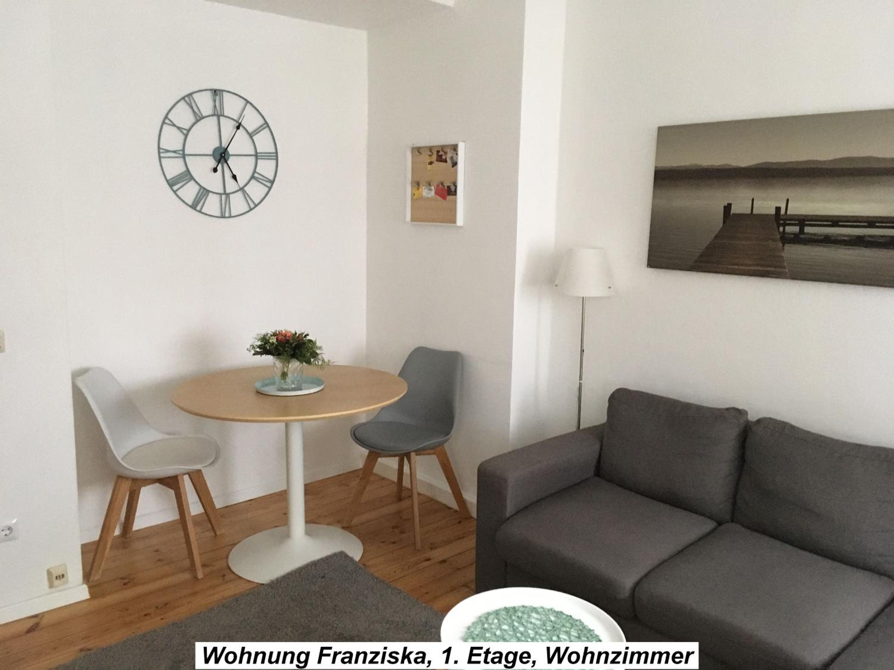 Apartment photo 2