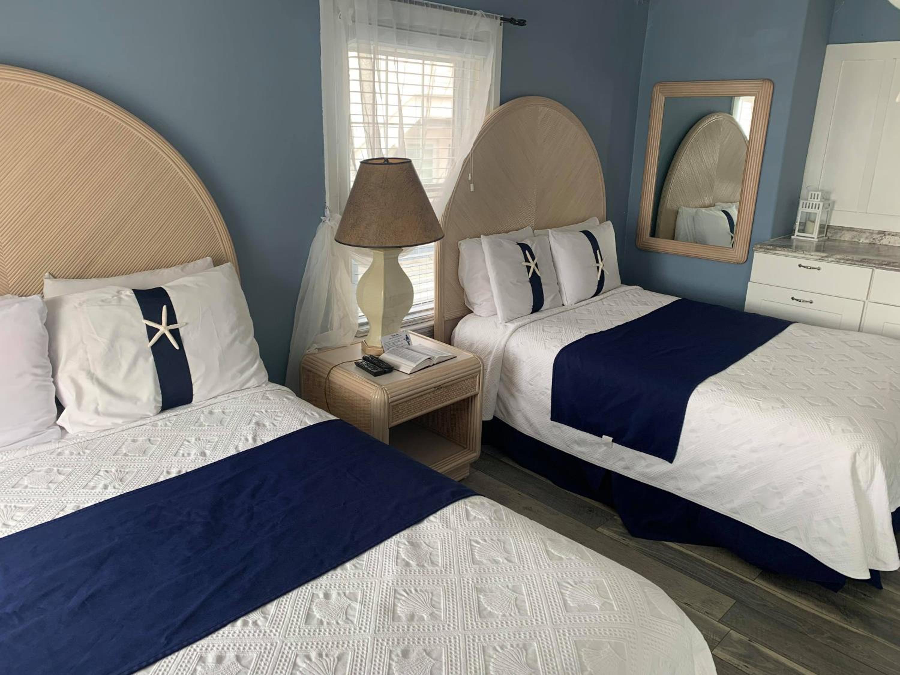 Deluxe Double Room with Balcony and Sea View