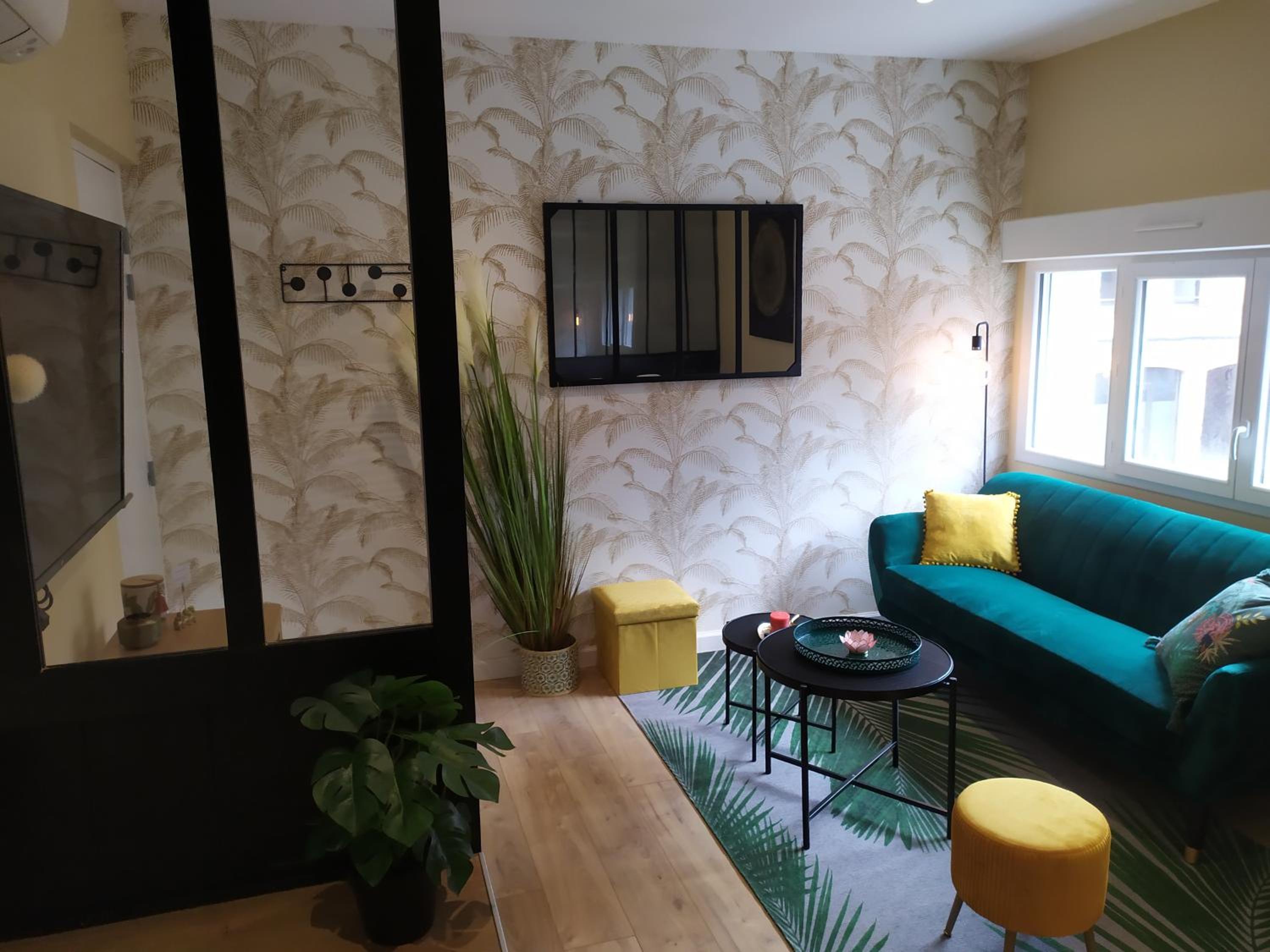 Two-Bedroom Apartment - Photo 22