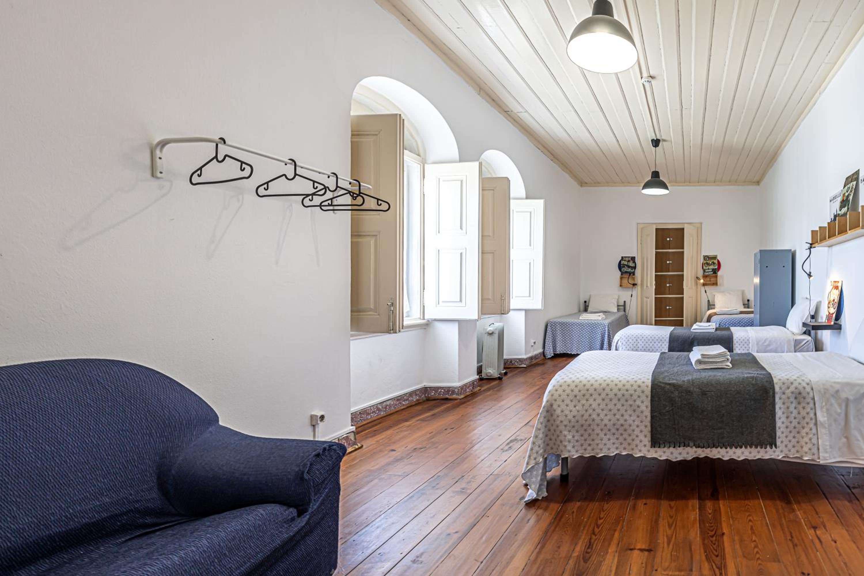4-Bed Mixed Dormitory Room photo 1
