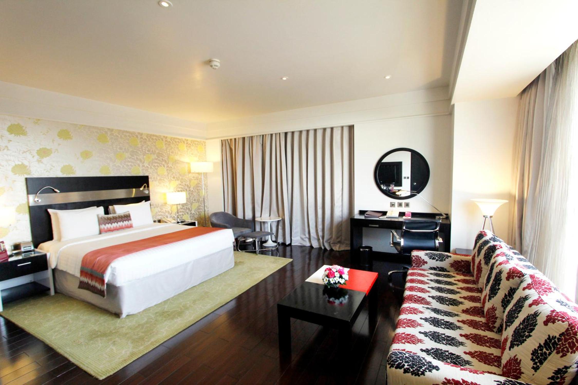 Executive Room with Complimentary One Way Pune Airport Transfer and Lounge Access with 20% discount on Food & Beverage , Laundry and Spa