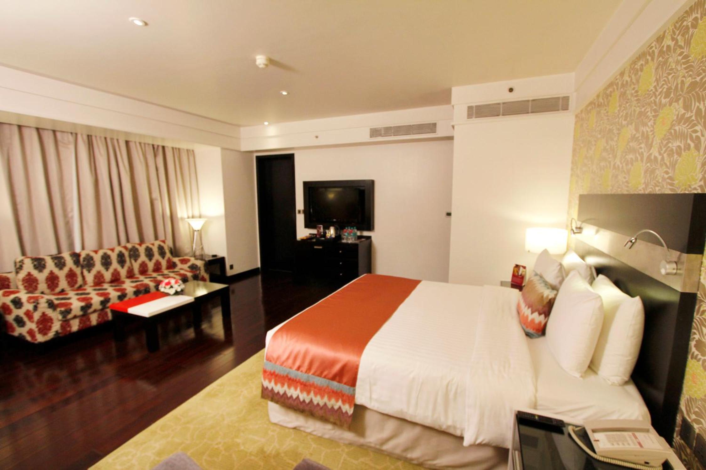 Executive Room with Complimentary One Way Pune Airport Transfer and Lounge Access with 20% discount on Food & Beverage , Laundry and Spa