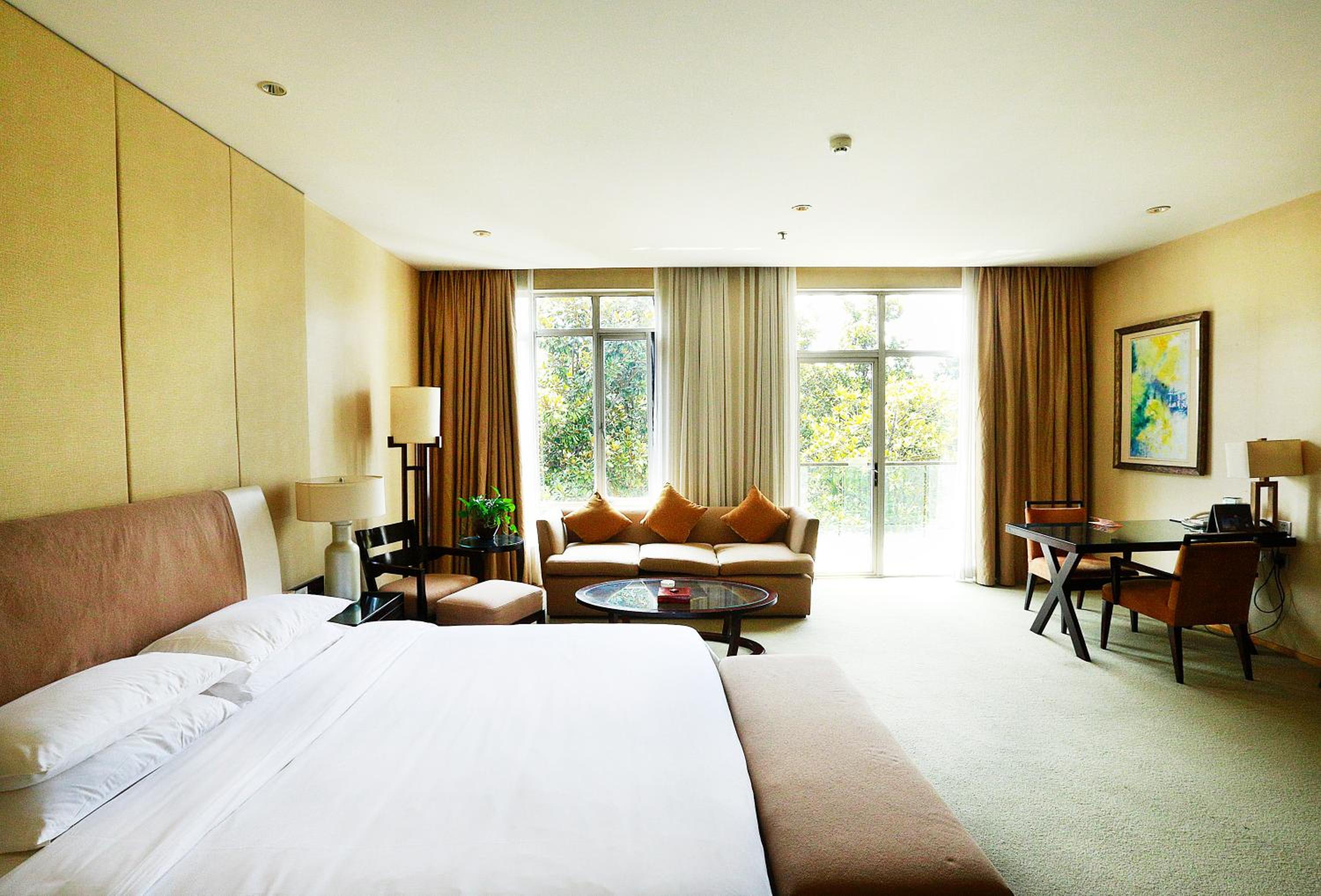 Executive Business Room