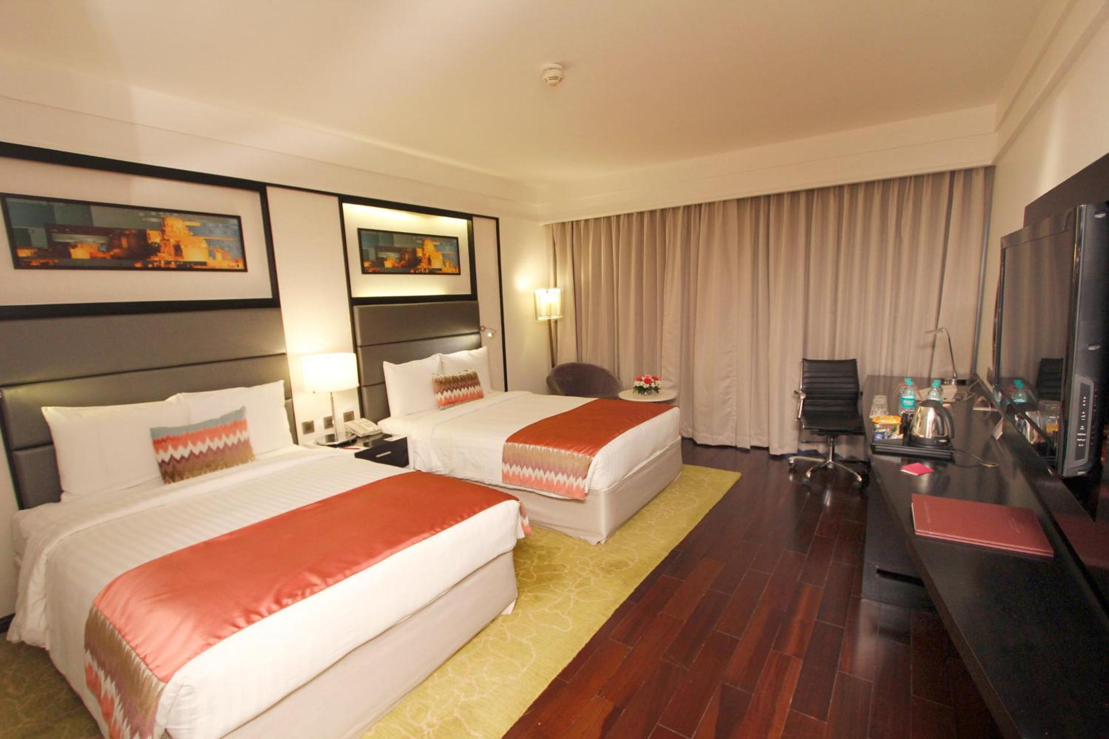 Club Twin Room with Lounge Access with 20% discount on Food & Beverage , Laundry and Spa