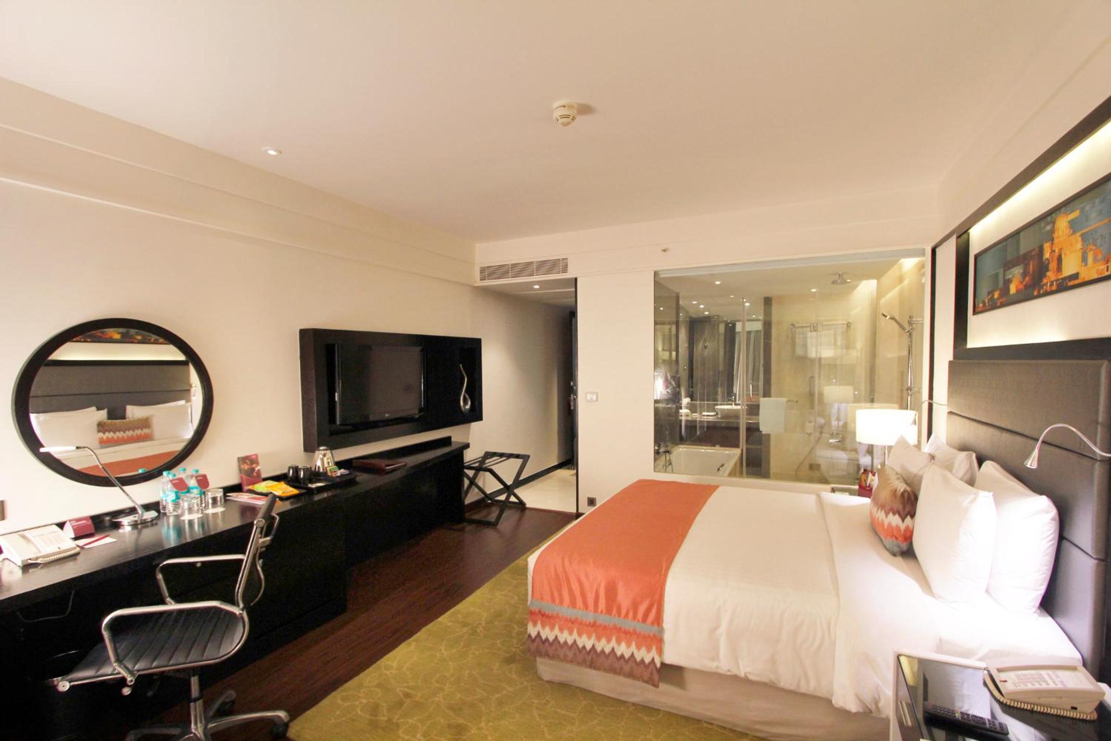 Deluxe King Room with 20% discount on Food & Beverage , Laundry and Spa