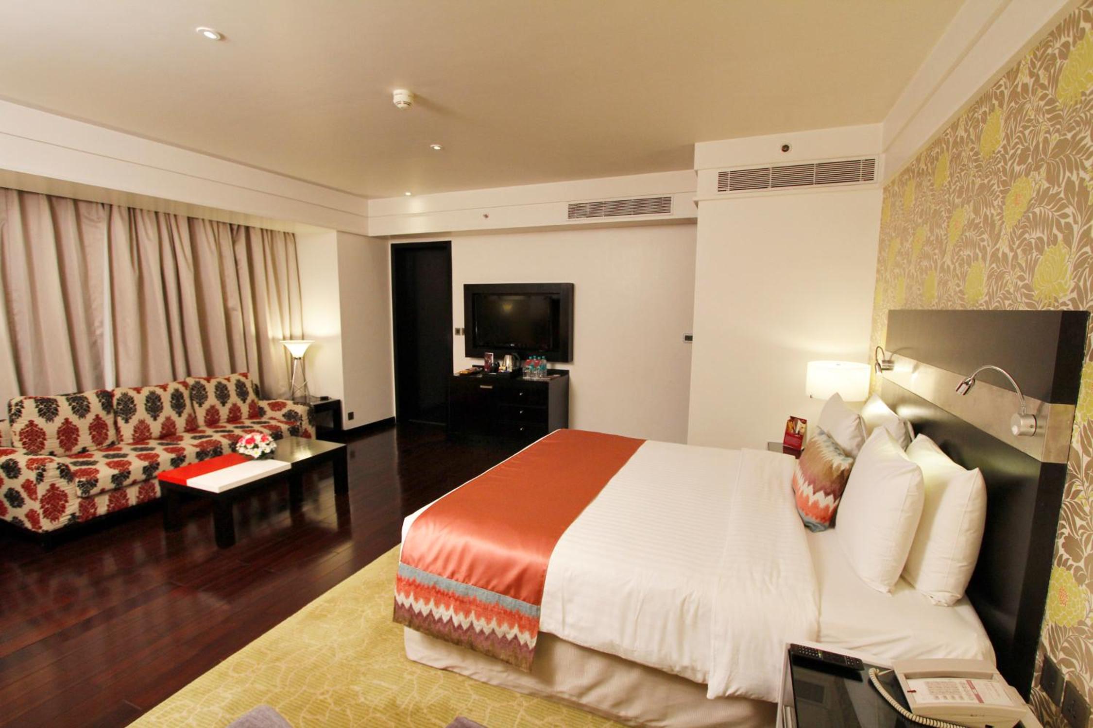Executive Room with Complimentary One Way Pune Airport Transfer and Lounge Access with 20% discount on Food & Beverage , Laundry and Spa