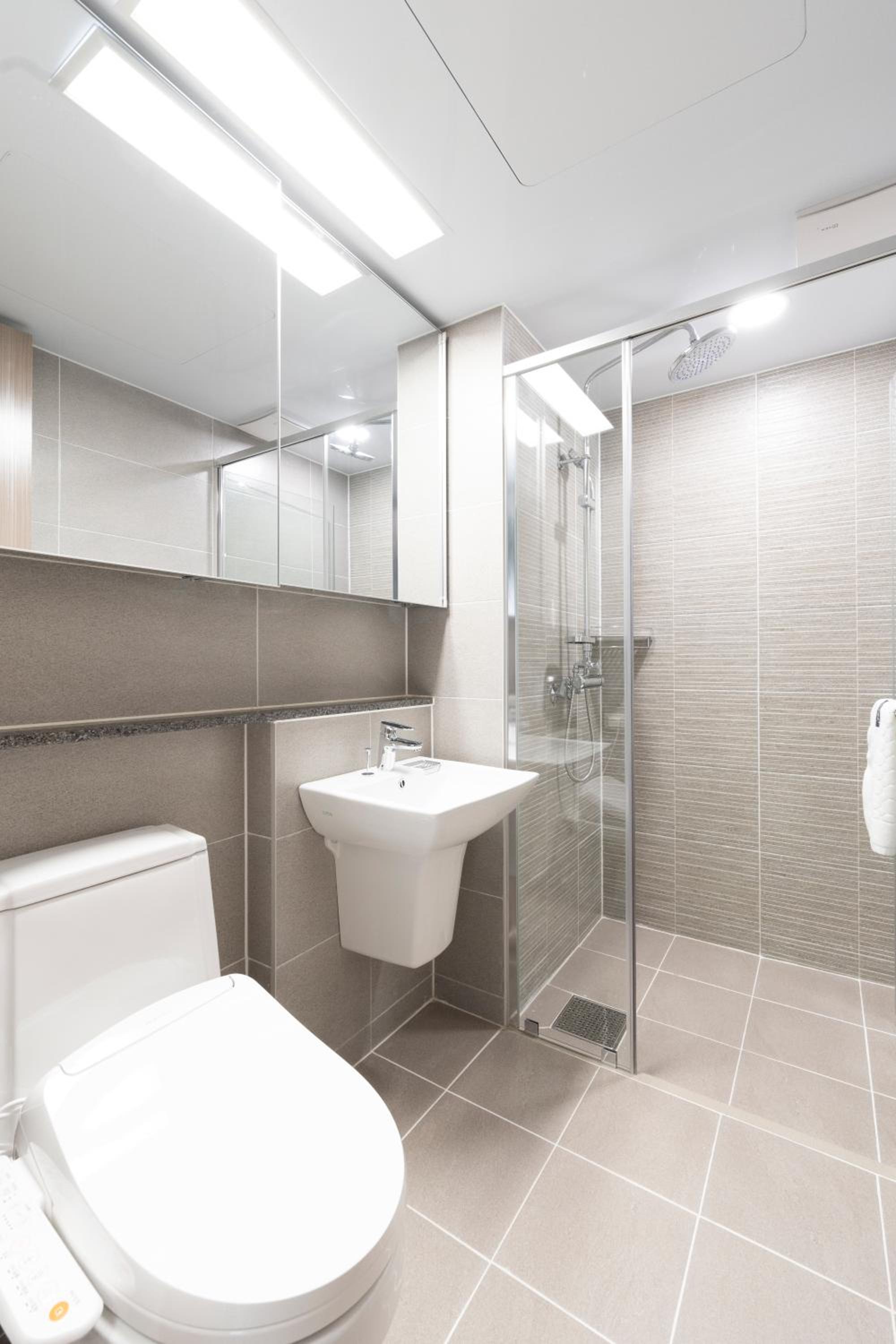 Corner Suite - Photo 5
