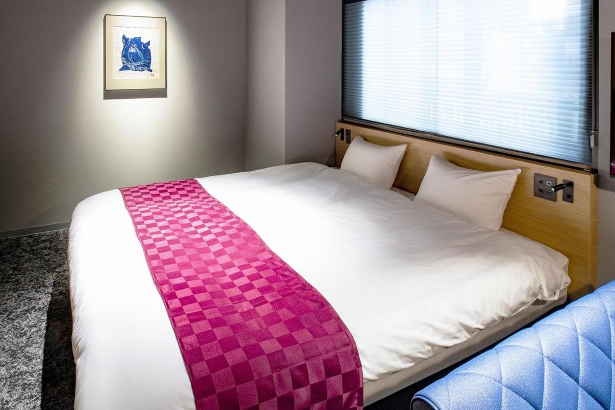 Deluxe Double Room with Bath - Photo 1