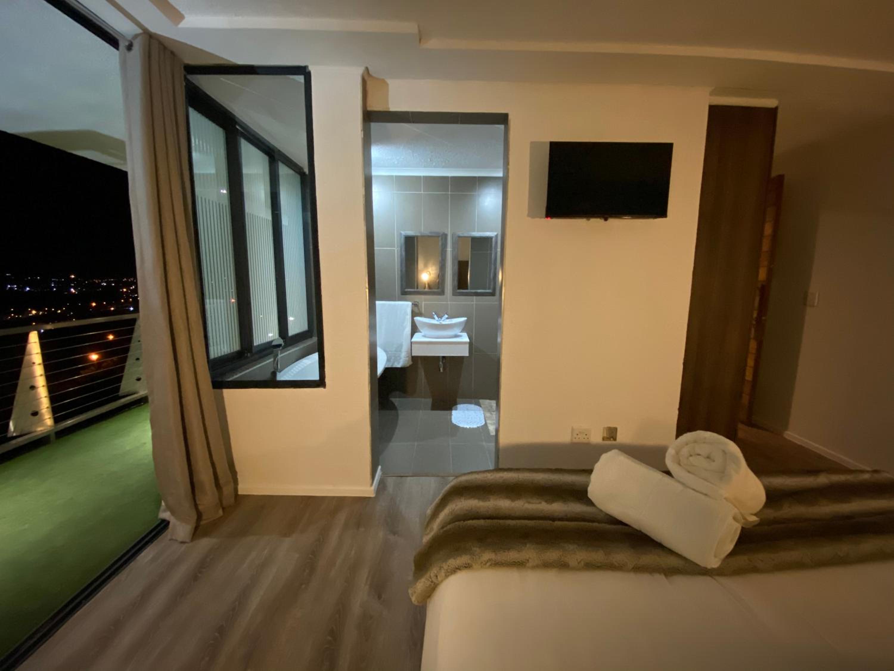 Superior Suite with Sea View - Photo 6