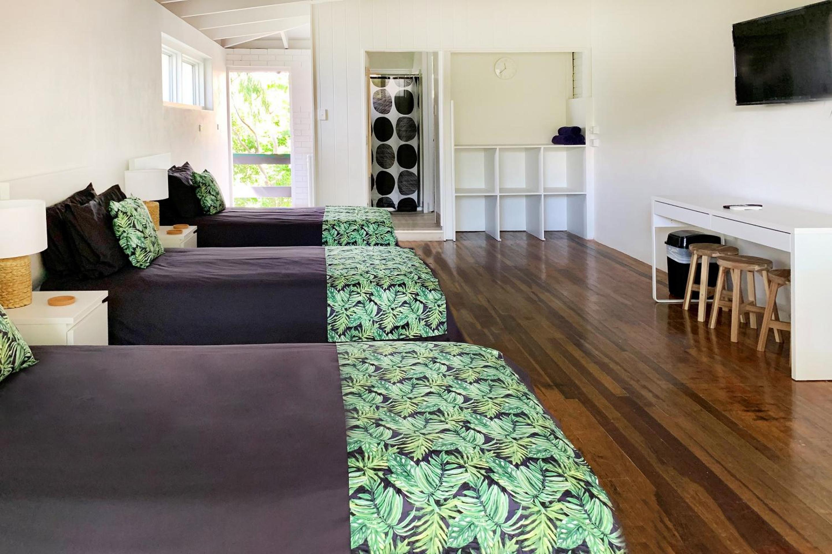 Triple Room with Private Bathroom - Adults Only  photo 1