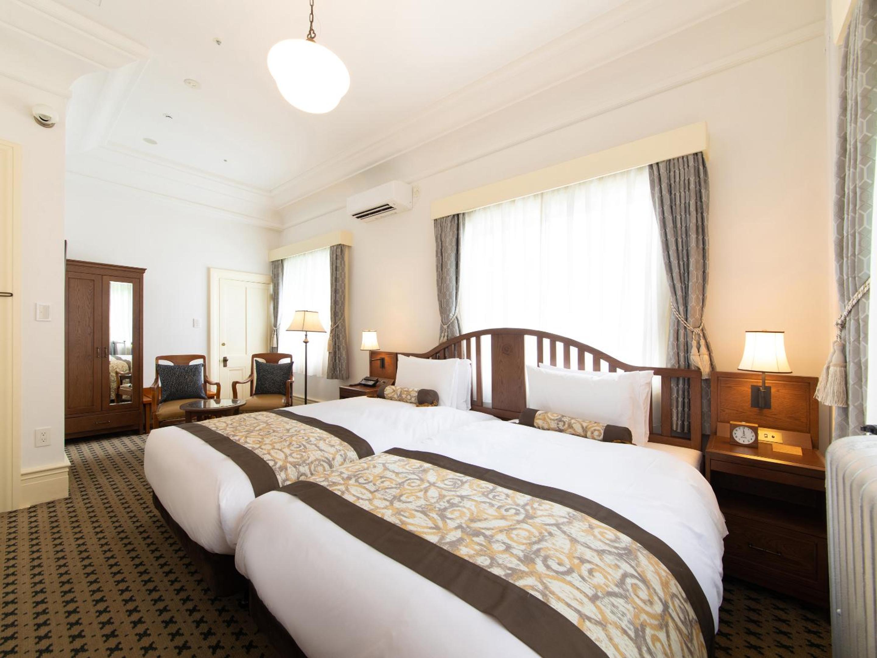 Main Building Twin Room  - Photo 8