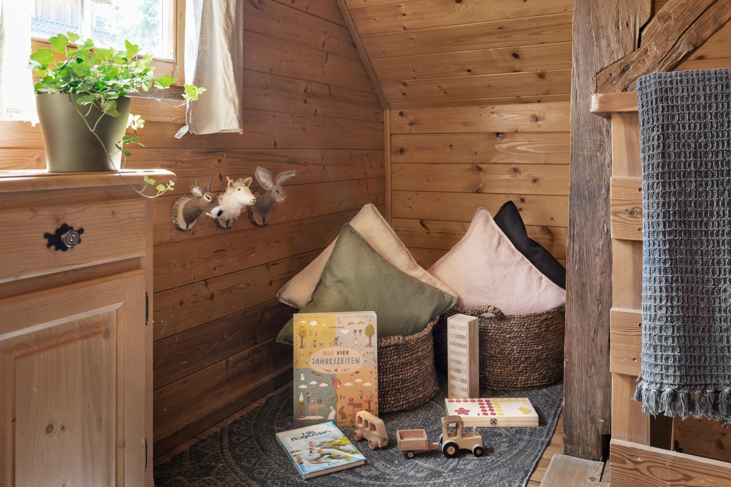 Three-Bedroom Chalet with Terrace photo 3
