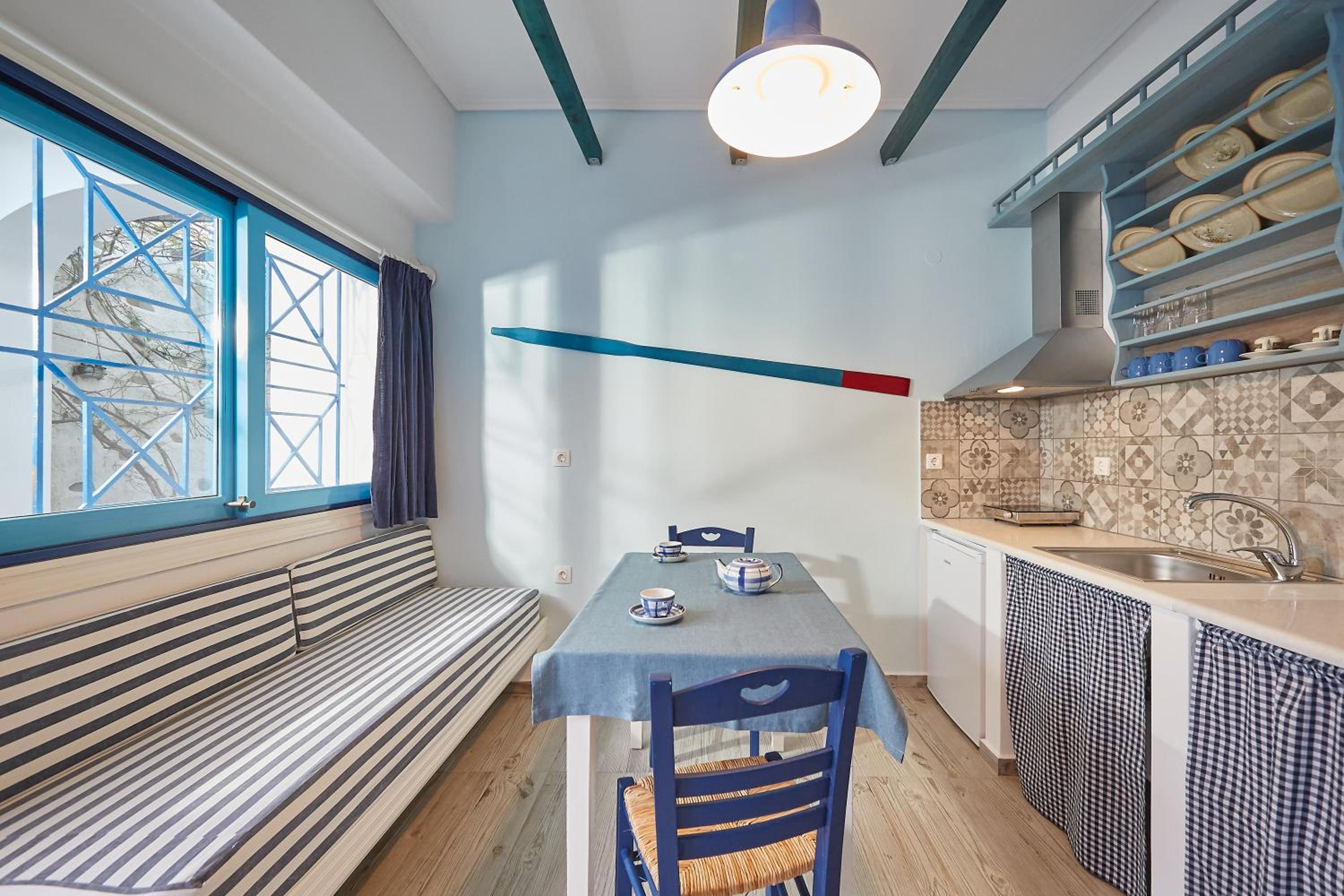 Apartment with Sea View - Photo 4
