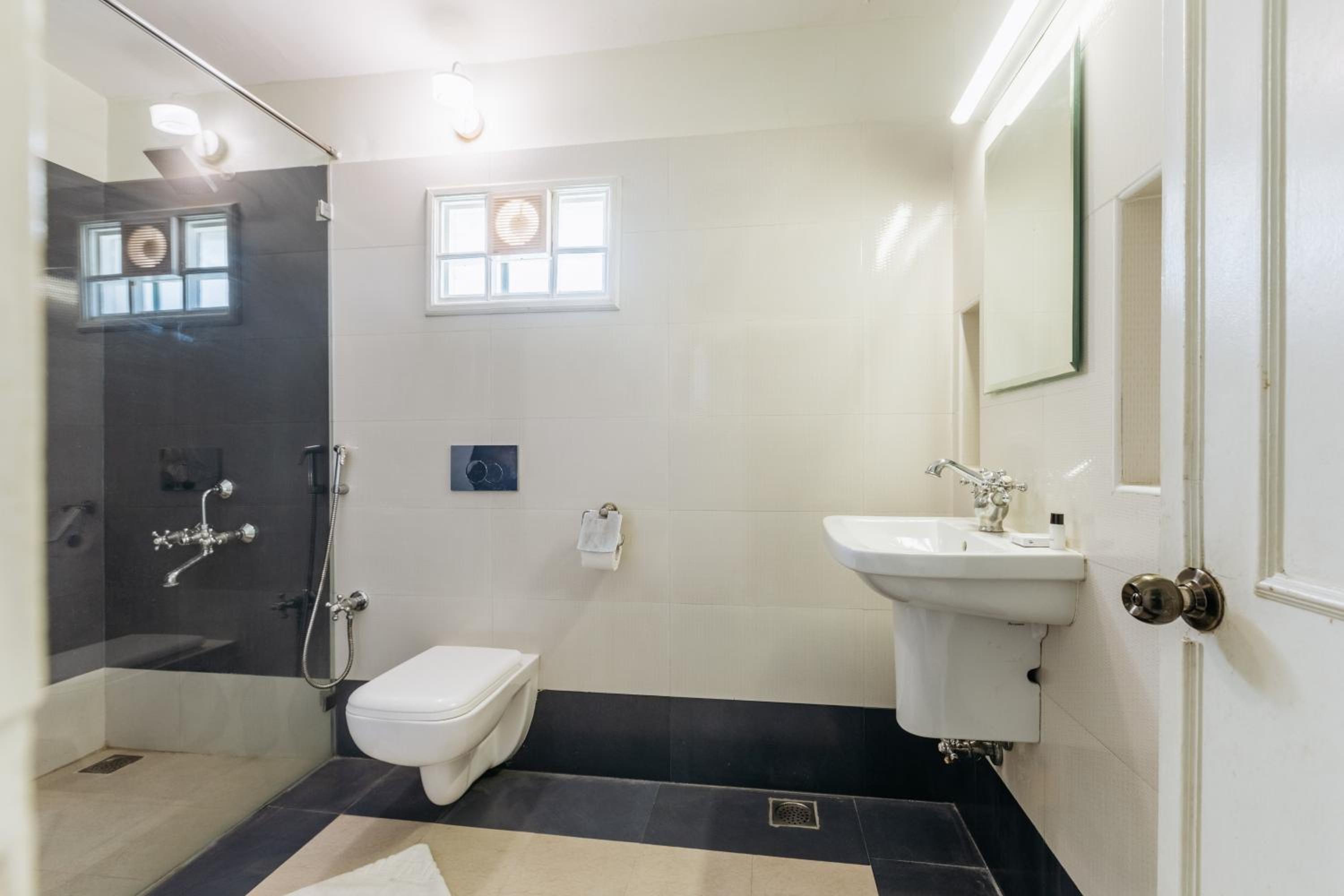 Large Double Room photo 2