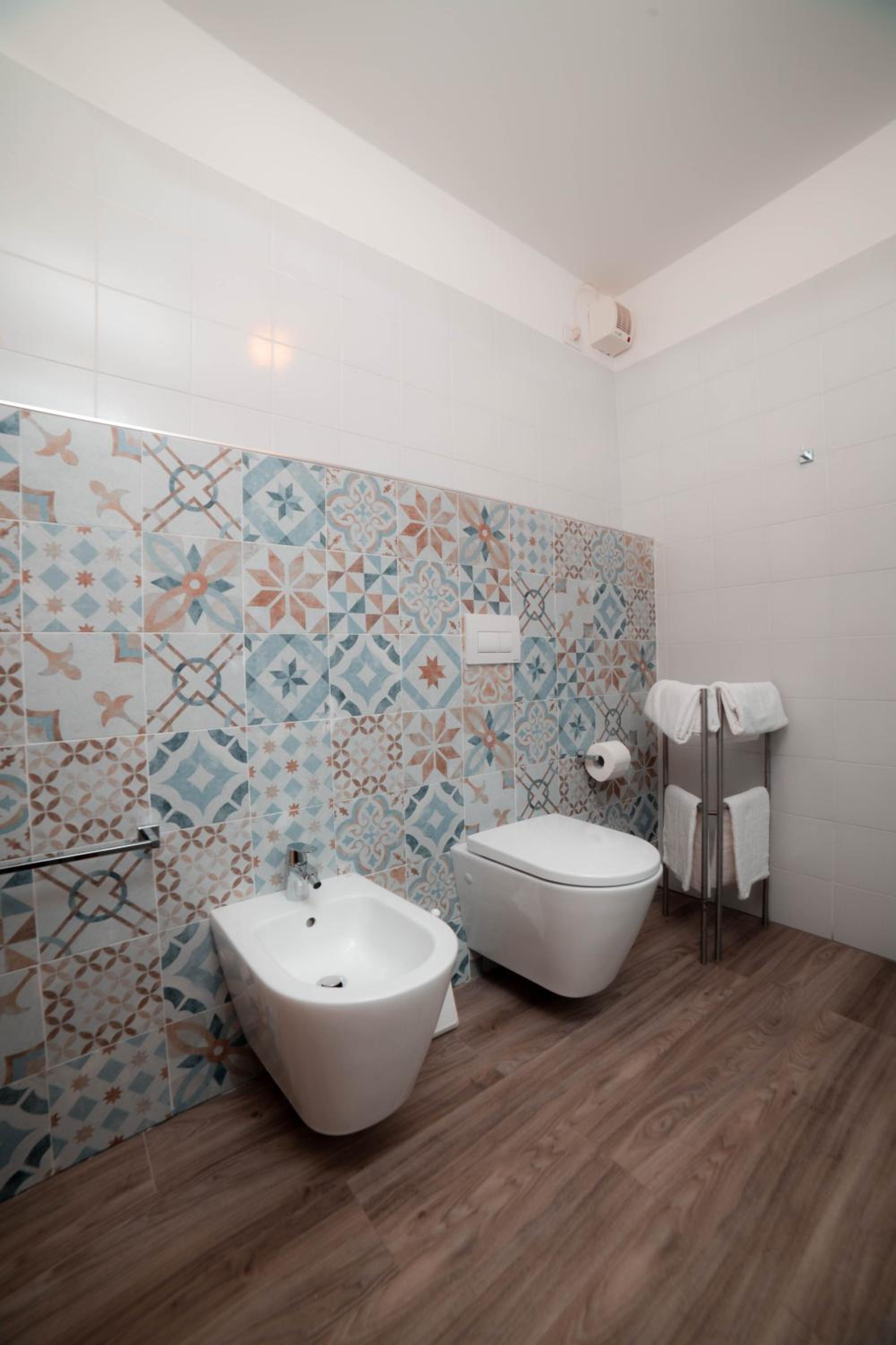 One-Bedroom Apartment - Photo 4