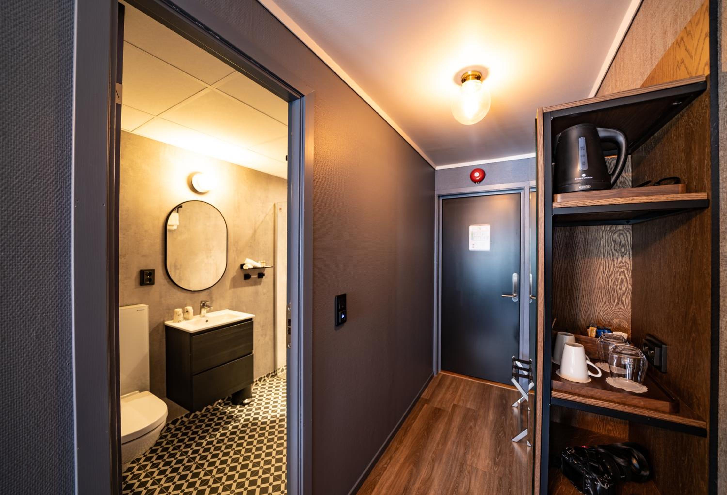 Junior Suite with Balcony photo 2