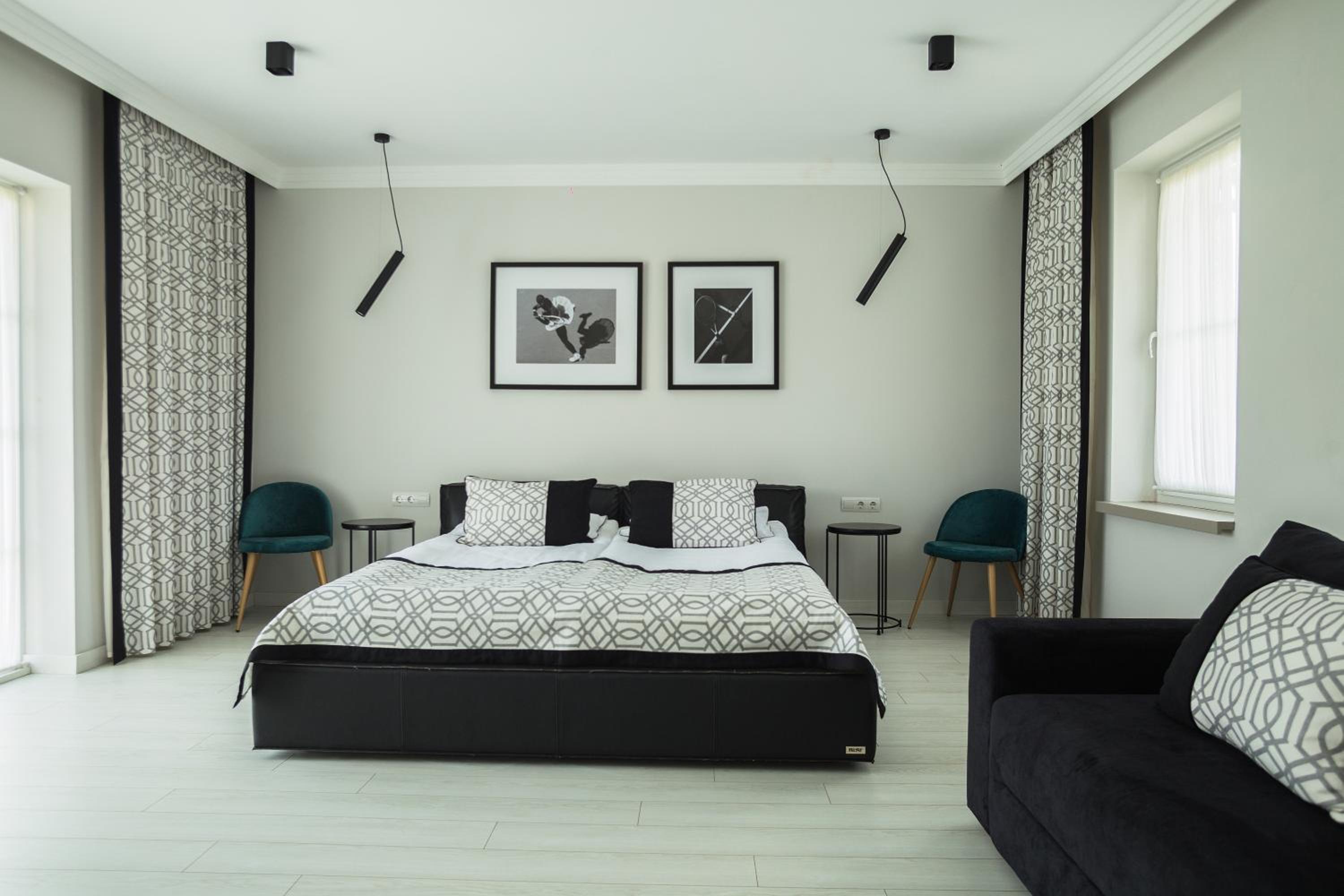 Deluxe Room (2 Adults + 1 Child) photo 1