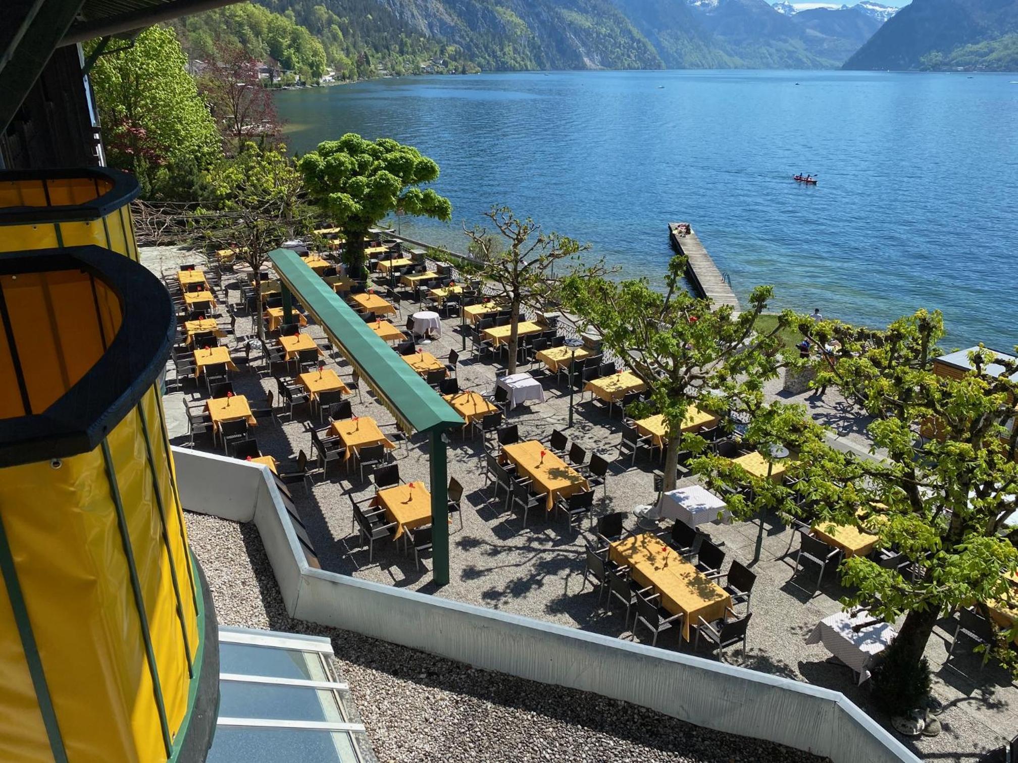 Deluxe Double Room with Lake View - Photo 2