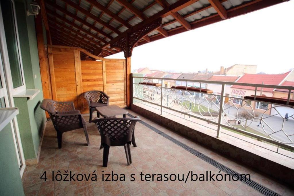 Quadruple Room with Balcony photo 3