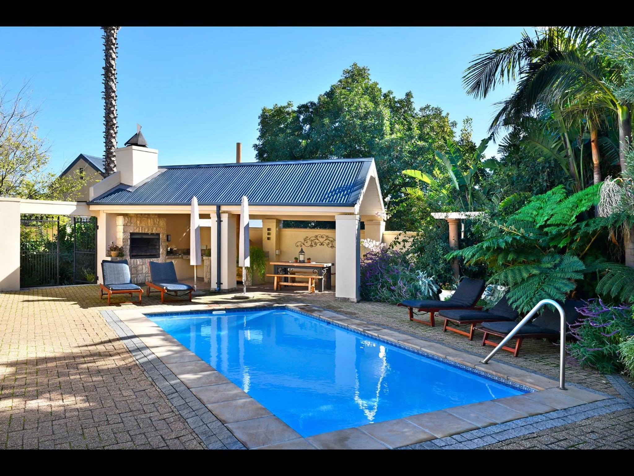 Grande Plaisir - Three-Bedroom House photo 3