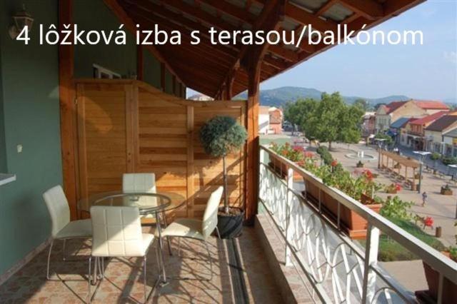 Quadruple Room with Balcony photo 2