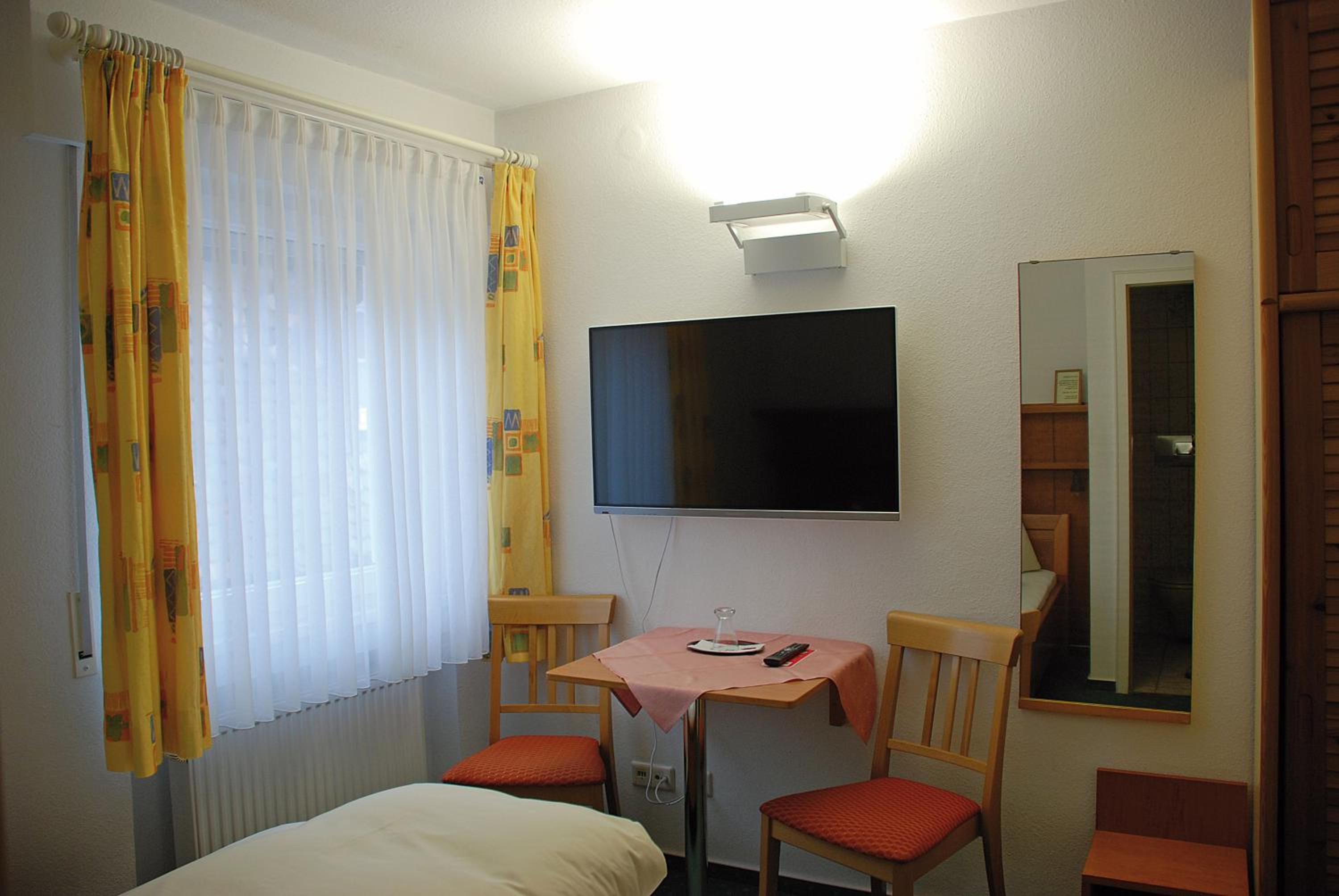 Single Room photo 2
