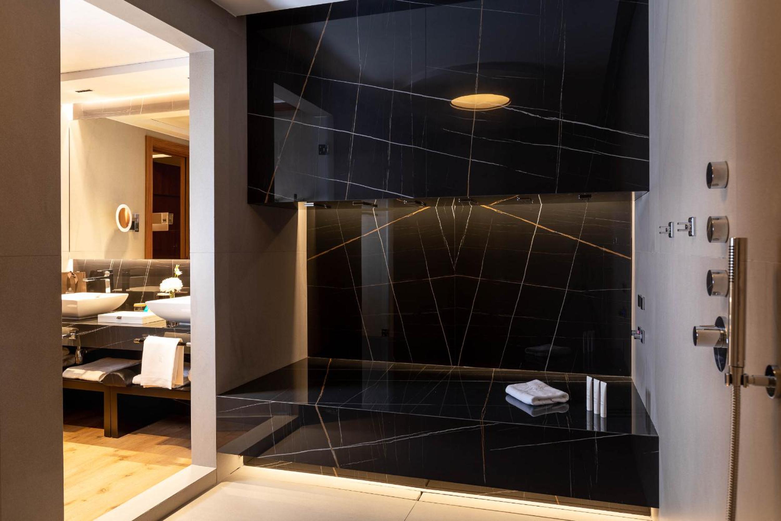 Suite Spa with Terrace The Wellington Club - Photo 11