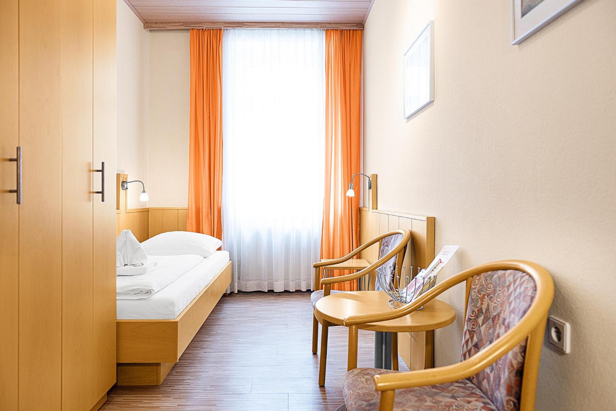 Single Room with Shared Bathroom
