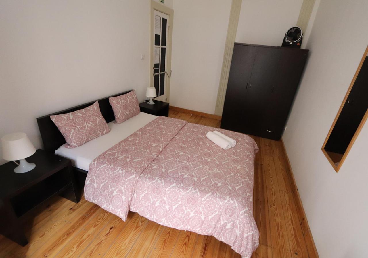Double Room with Shared Bathroom photo 1