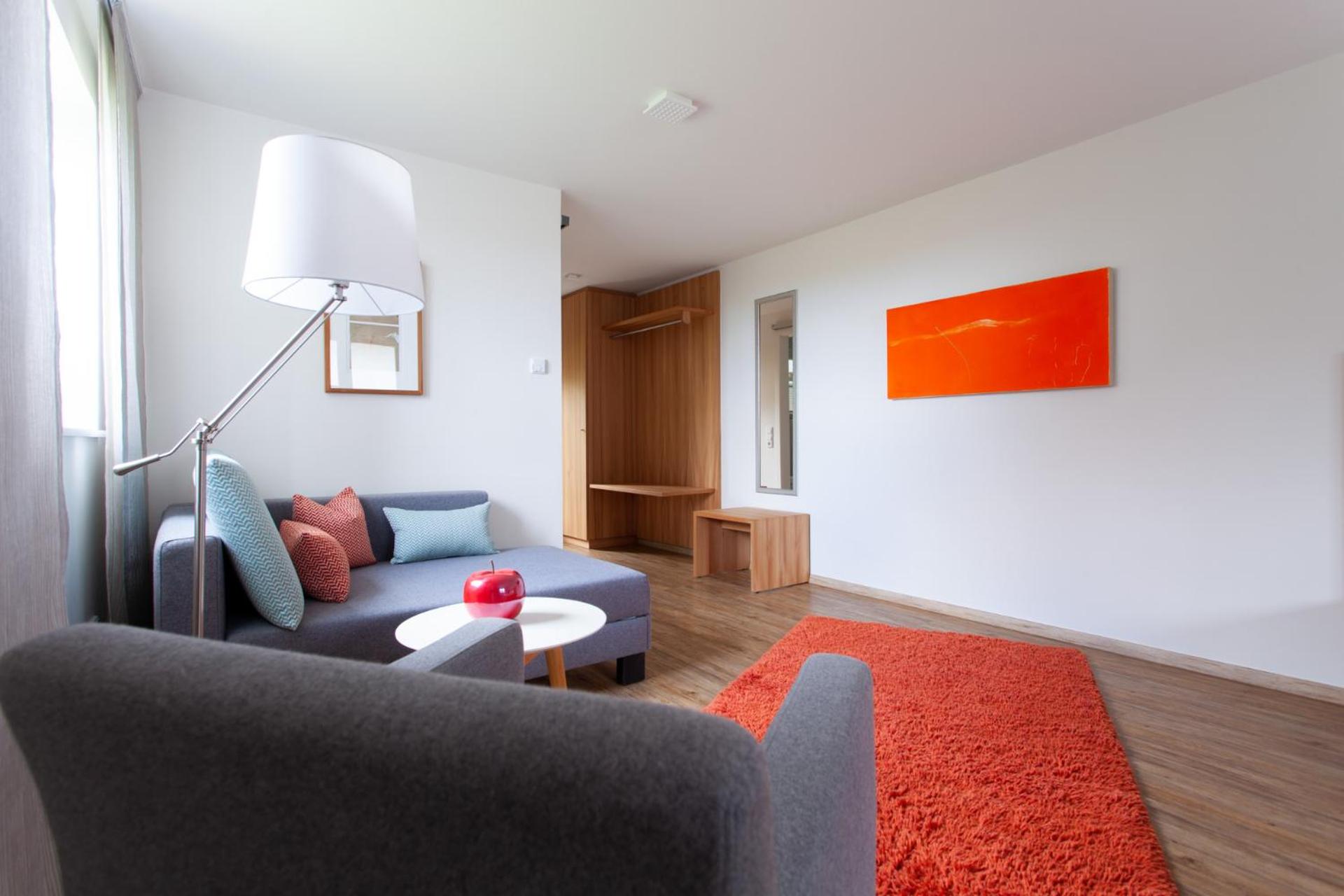 Double or Twin Room with Balcony photo 3