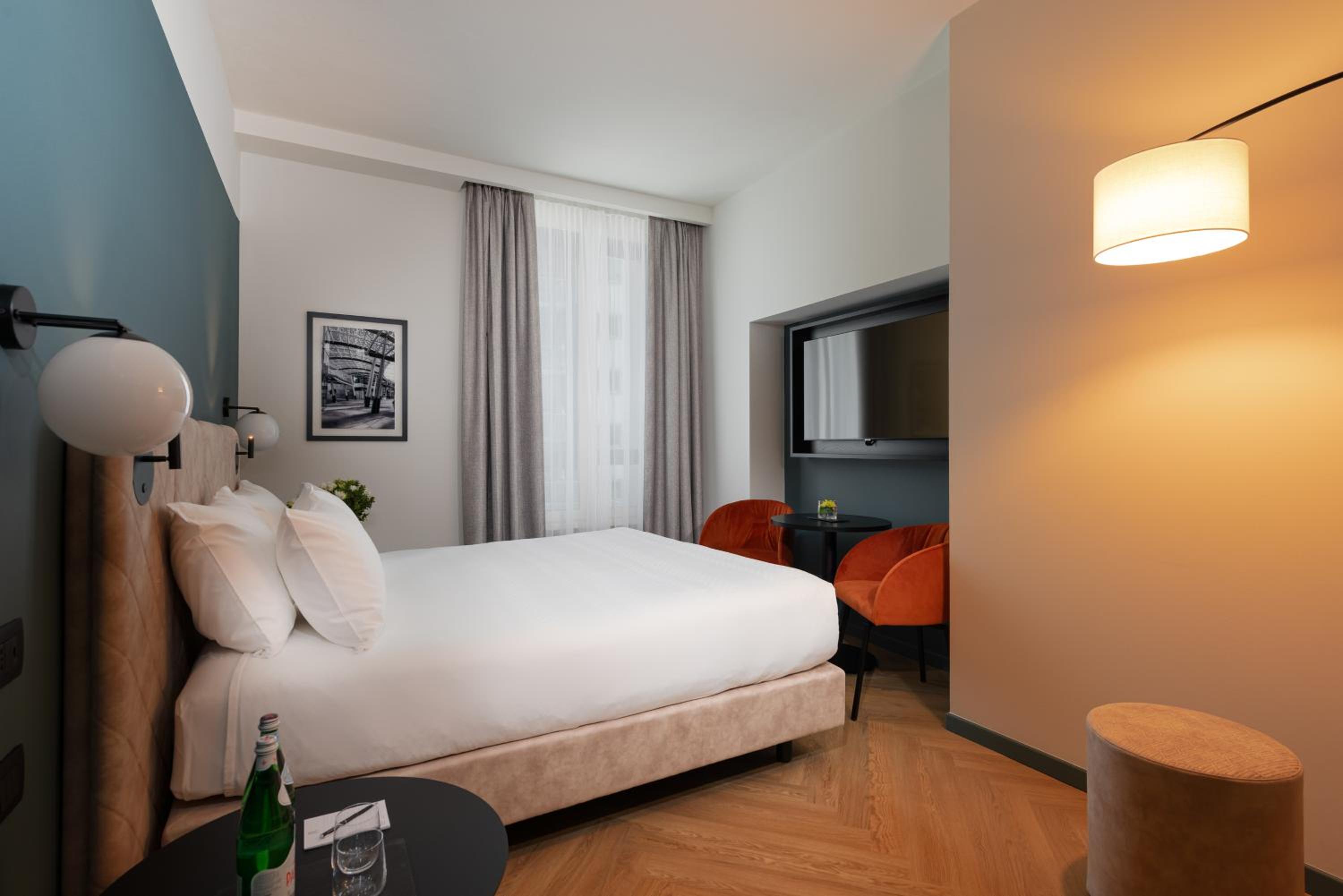 Superior Double or Twin Room thumbnail 5
