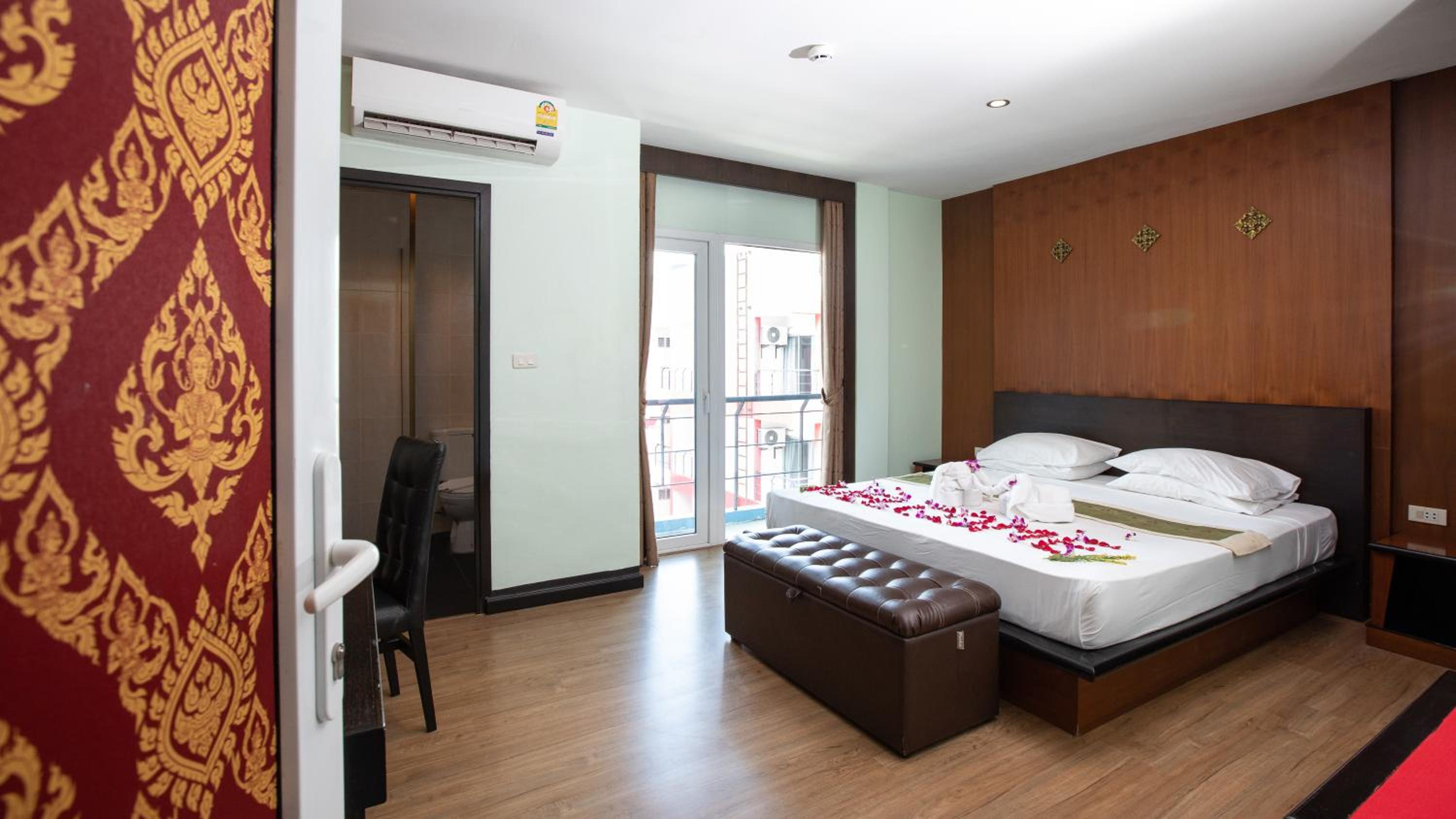 Deluxe Double Room - Photo 1