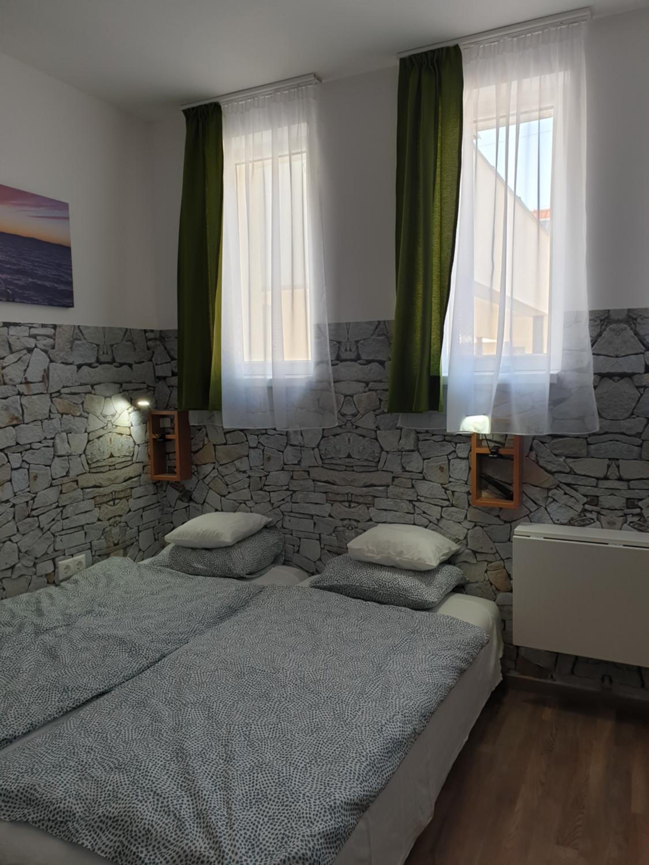 Double Room with Private Bathroom - Photo 1