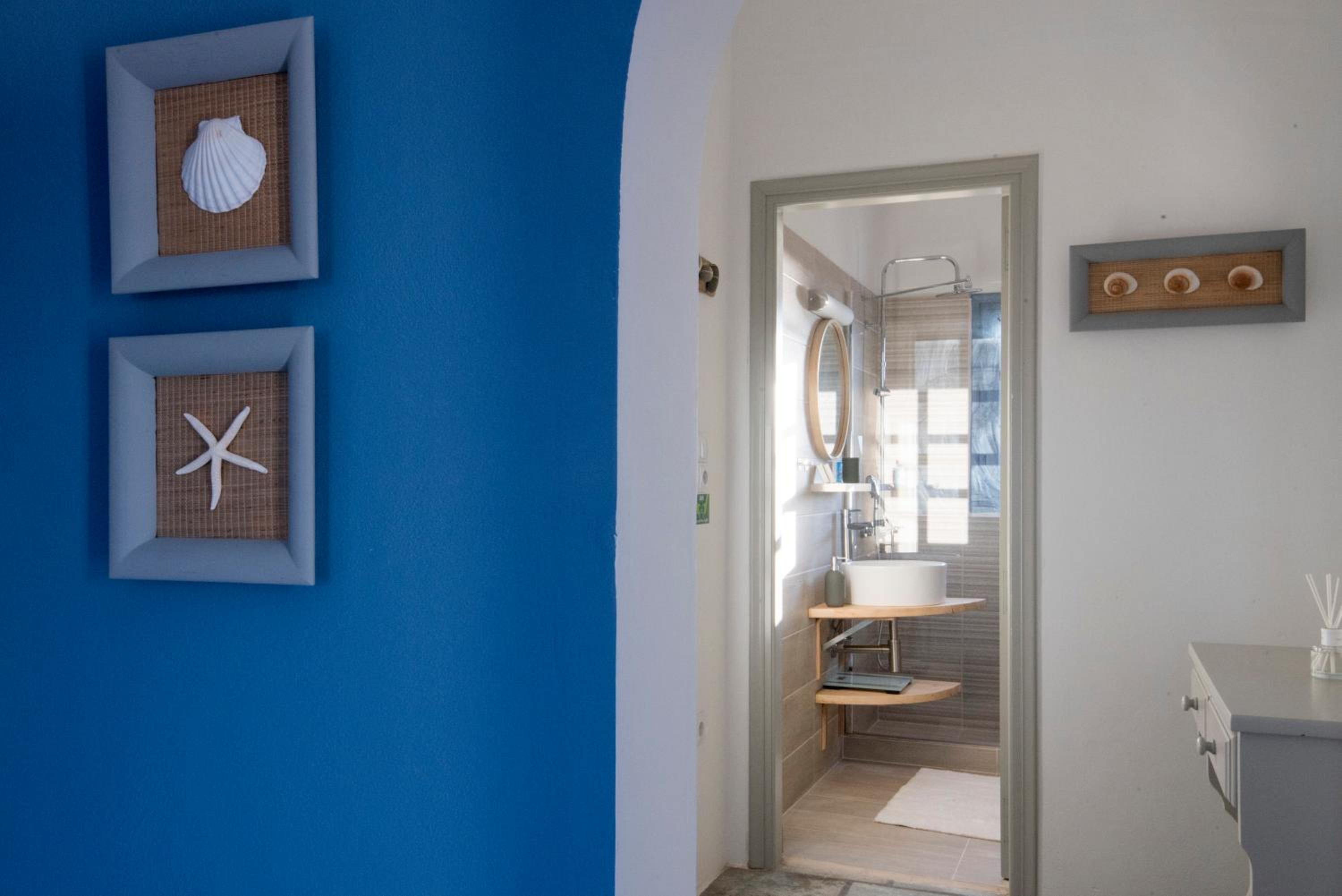 One-Bedroom House - Photo 17