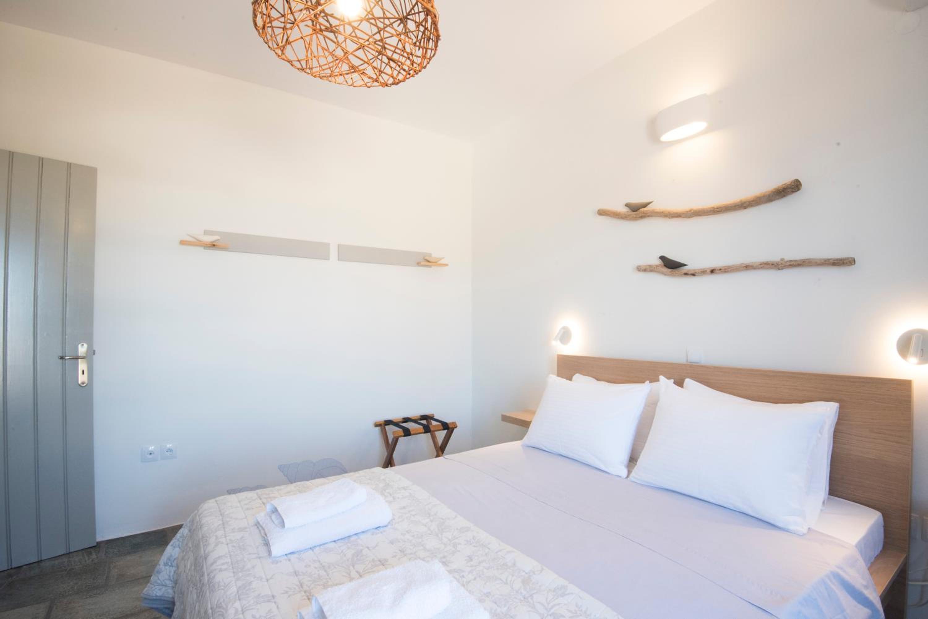 One-Bedroom House - Photo 7