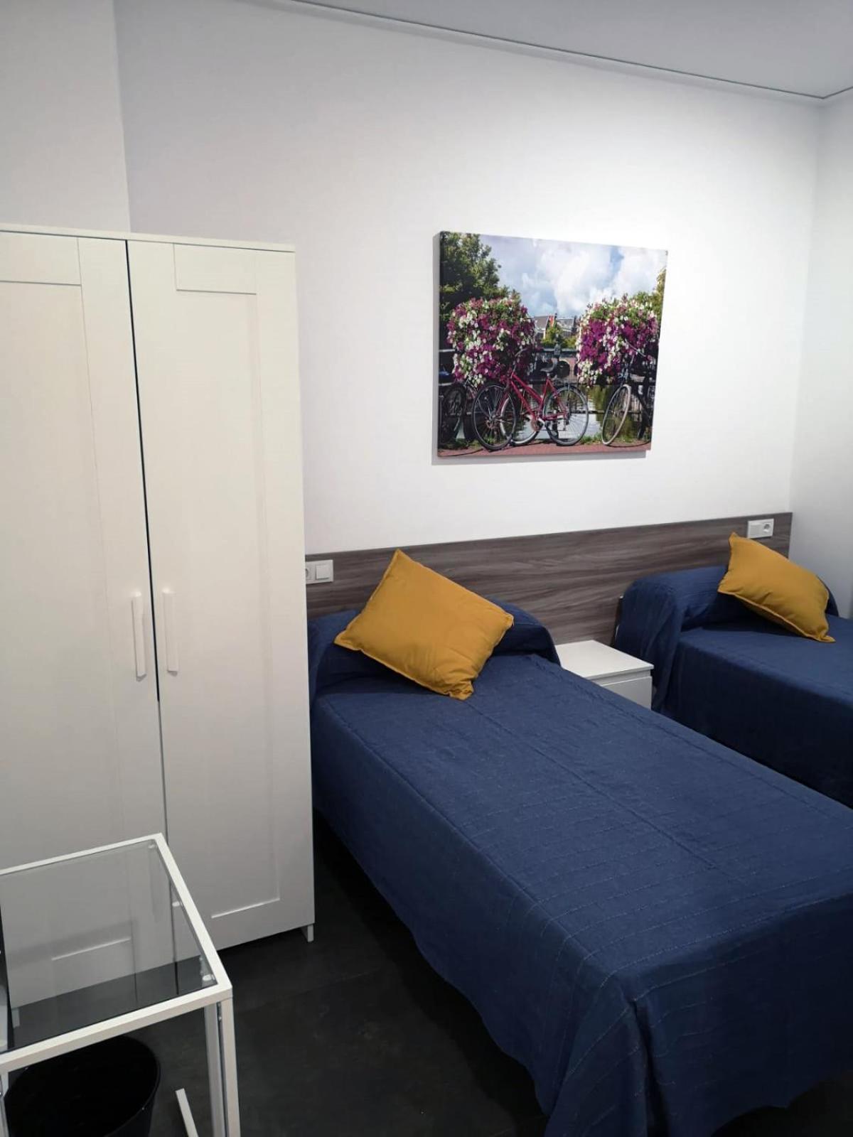 Habitación Estándar con Dos Camas Individuales