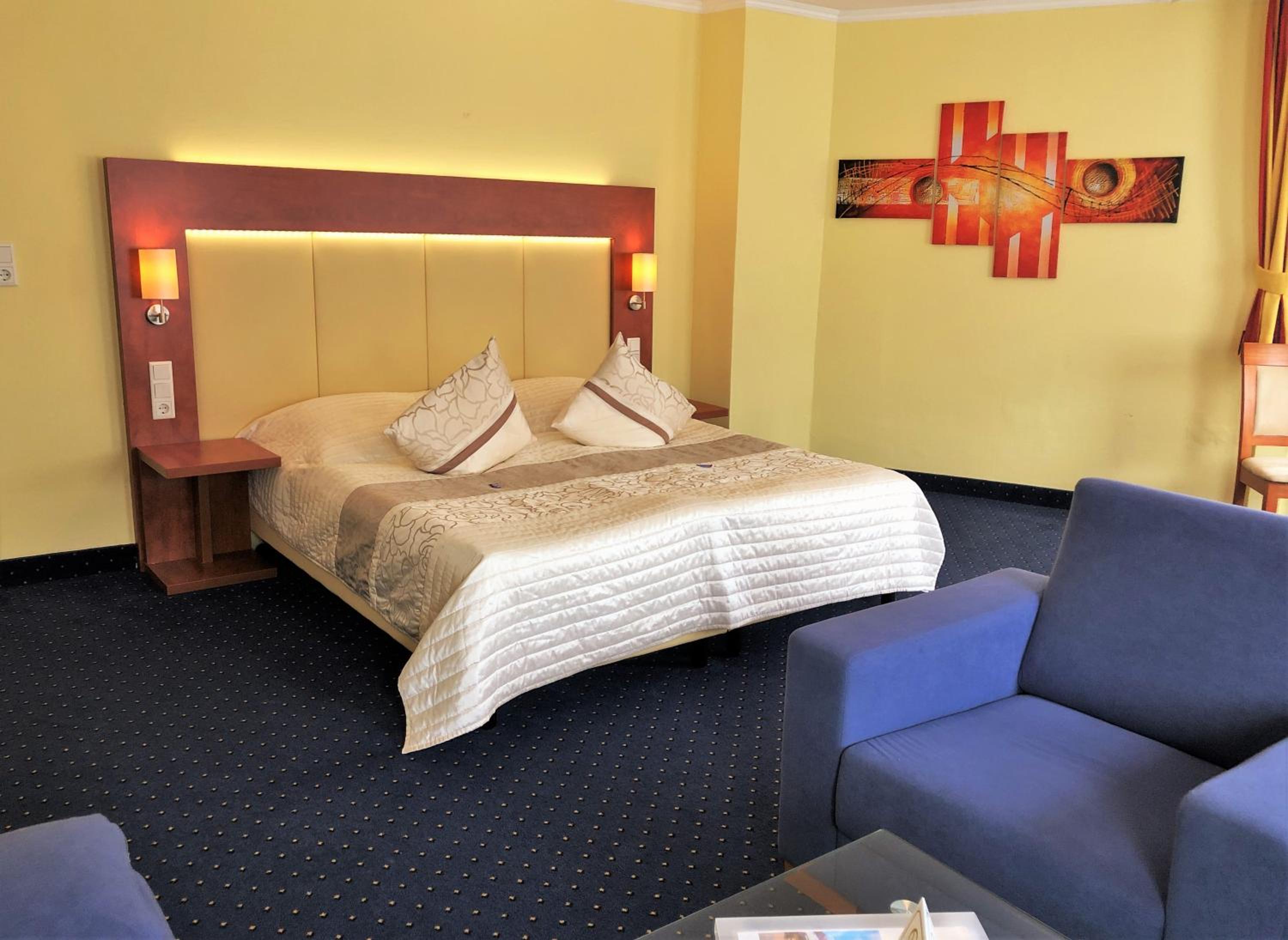 Suite - Photo 2