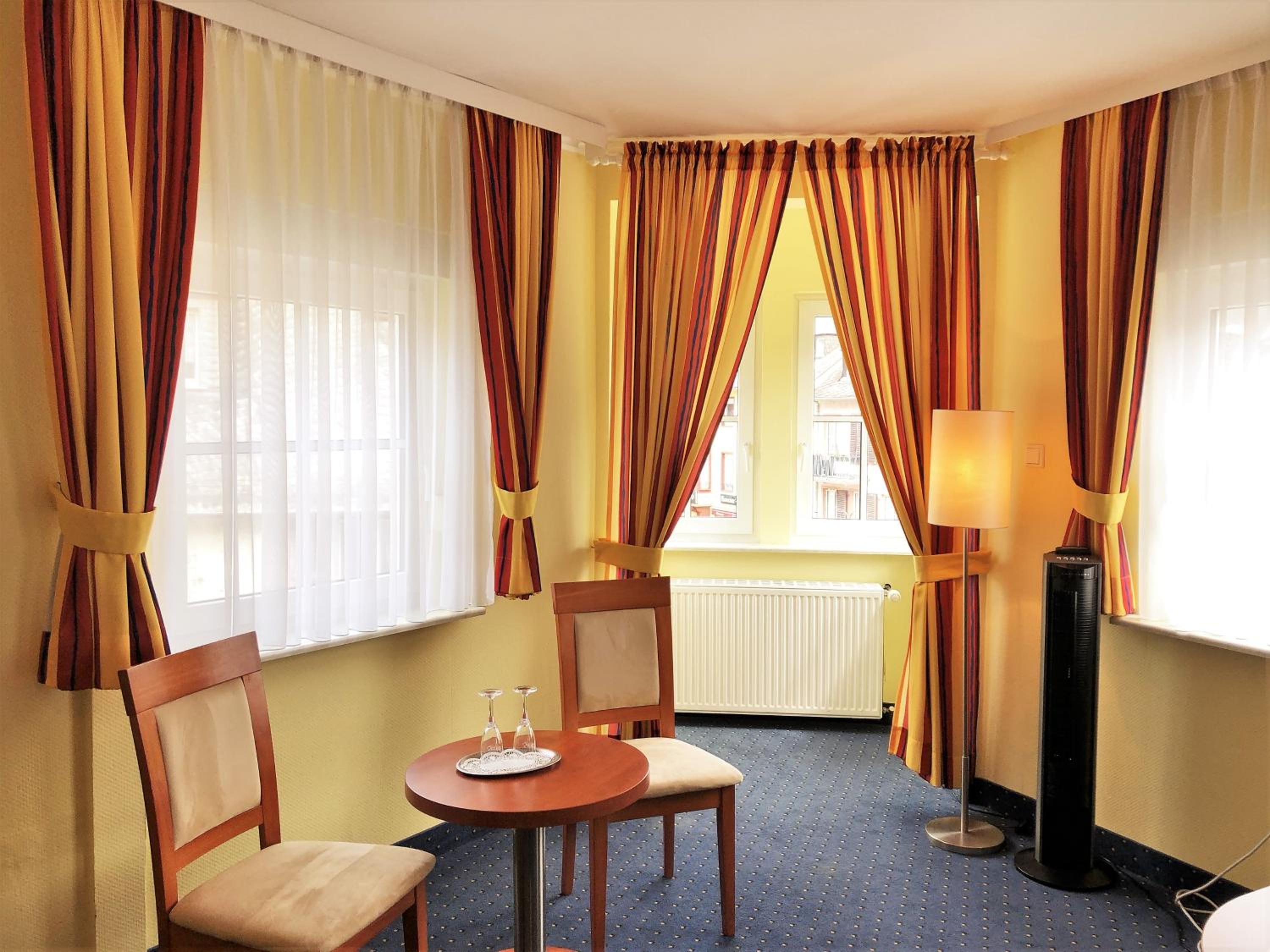 Suite - Photo 4