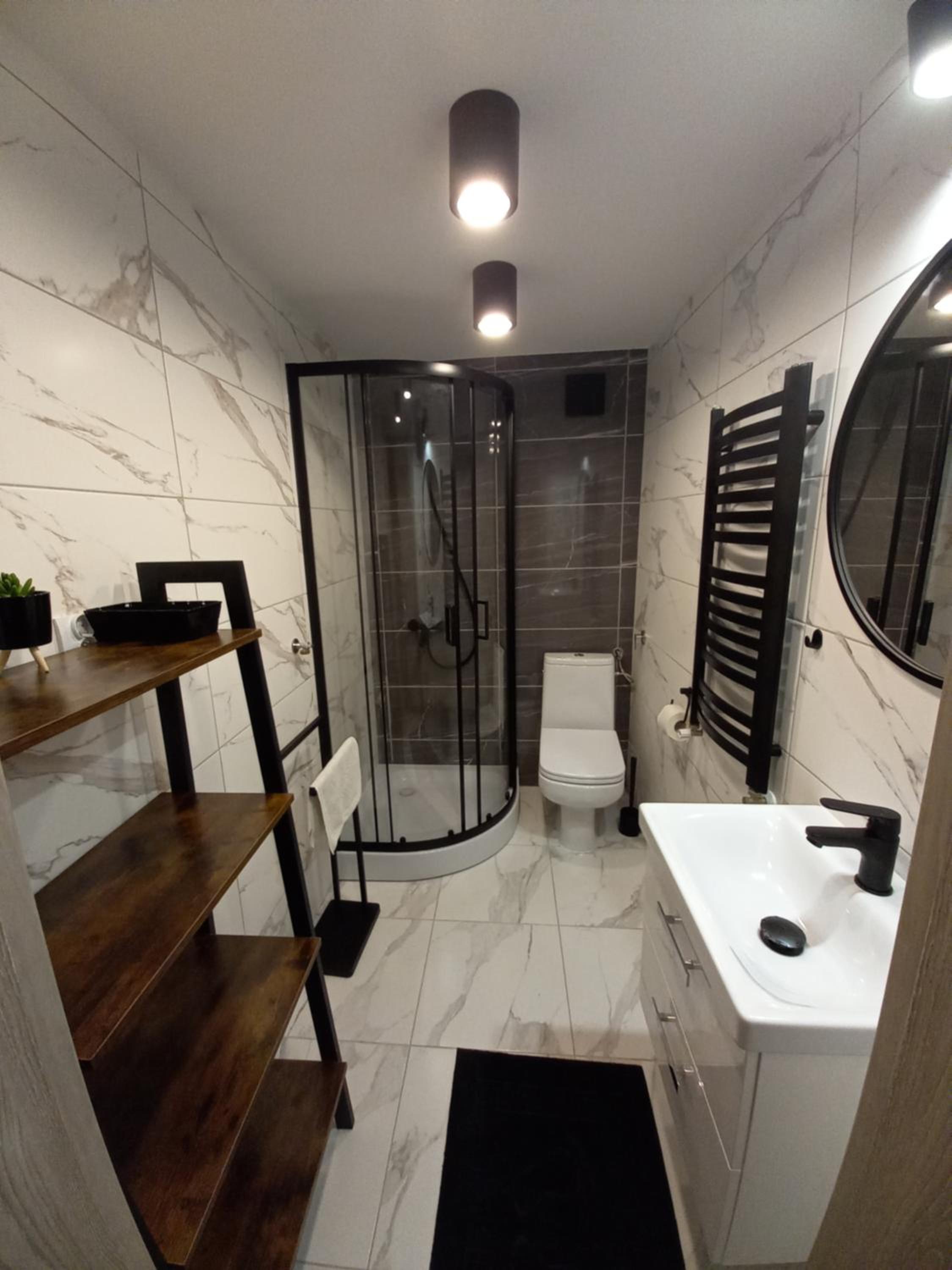 Two-Bedroom Apartment - Photo 9