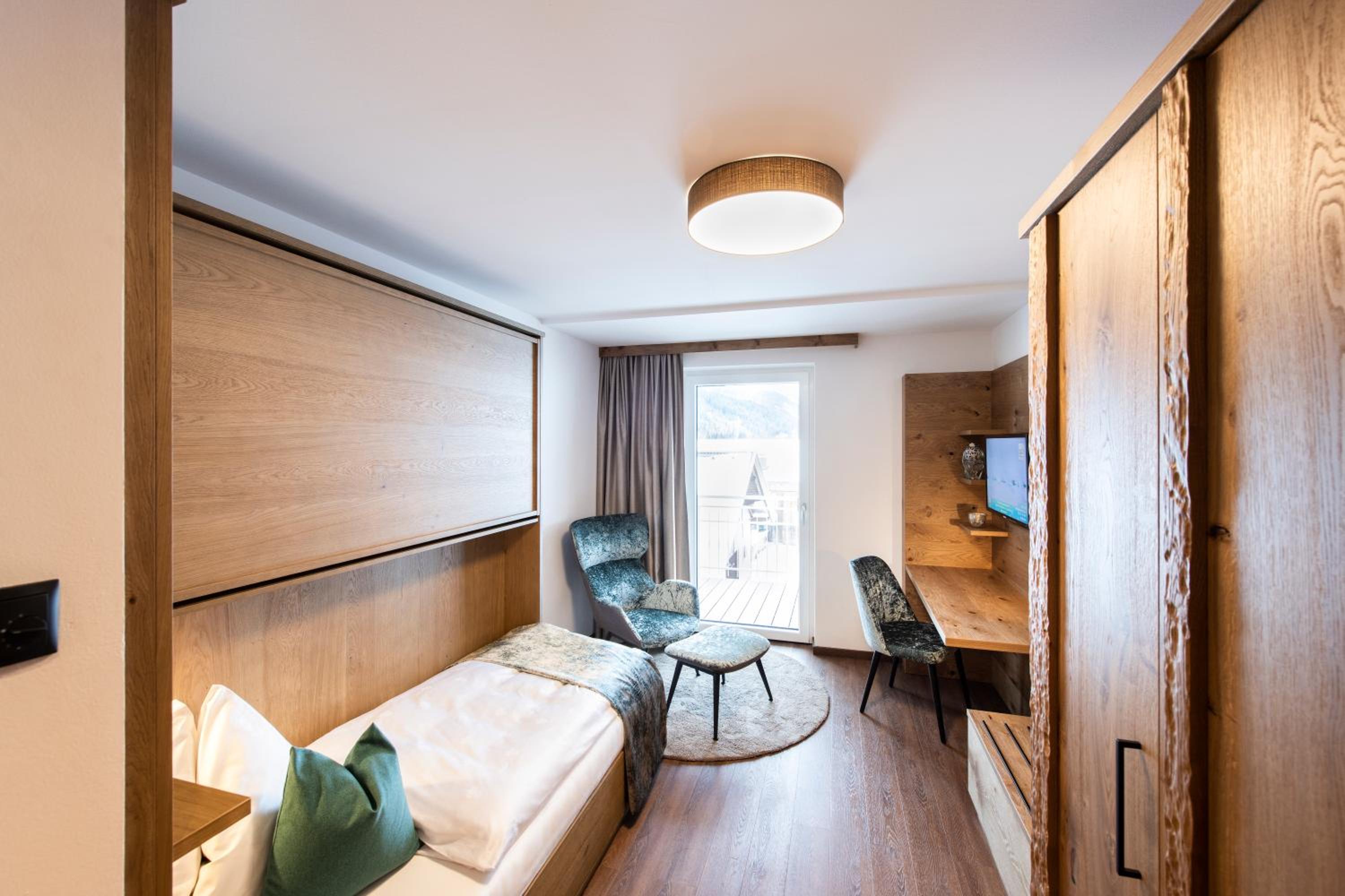 Single Room photo 2