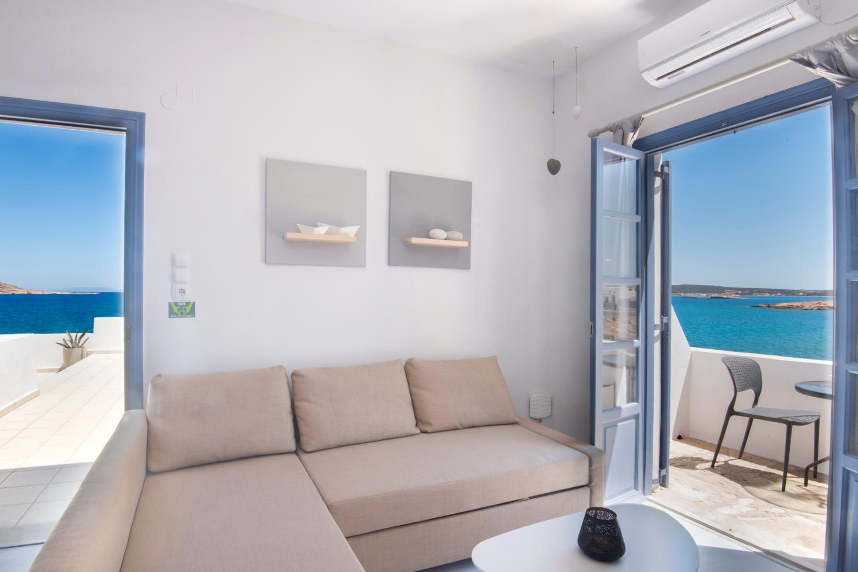 One-Bedroom House - Photo 20