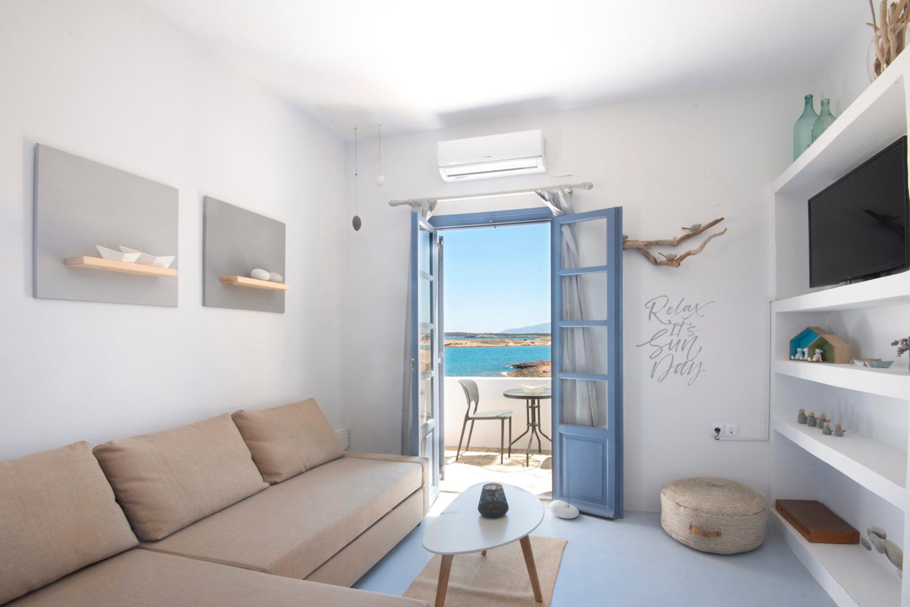One-Bedroom House - Photo 21