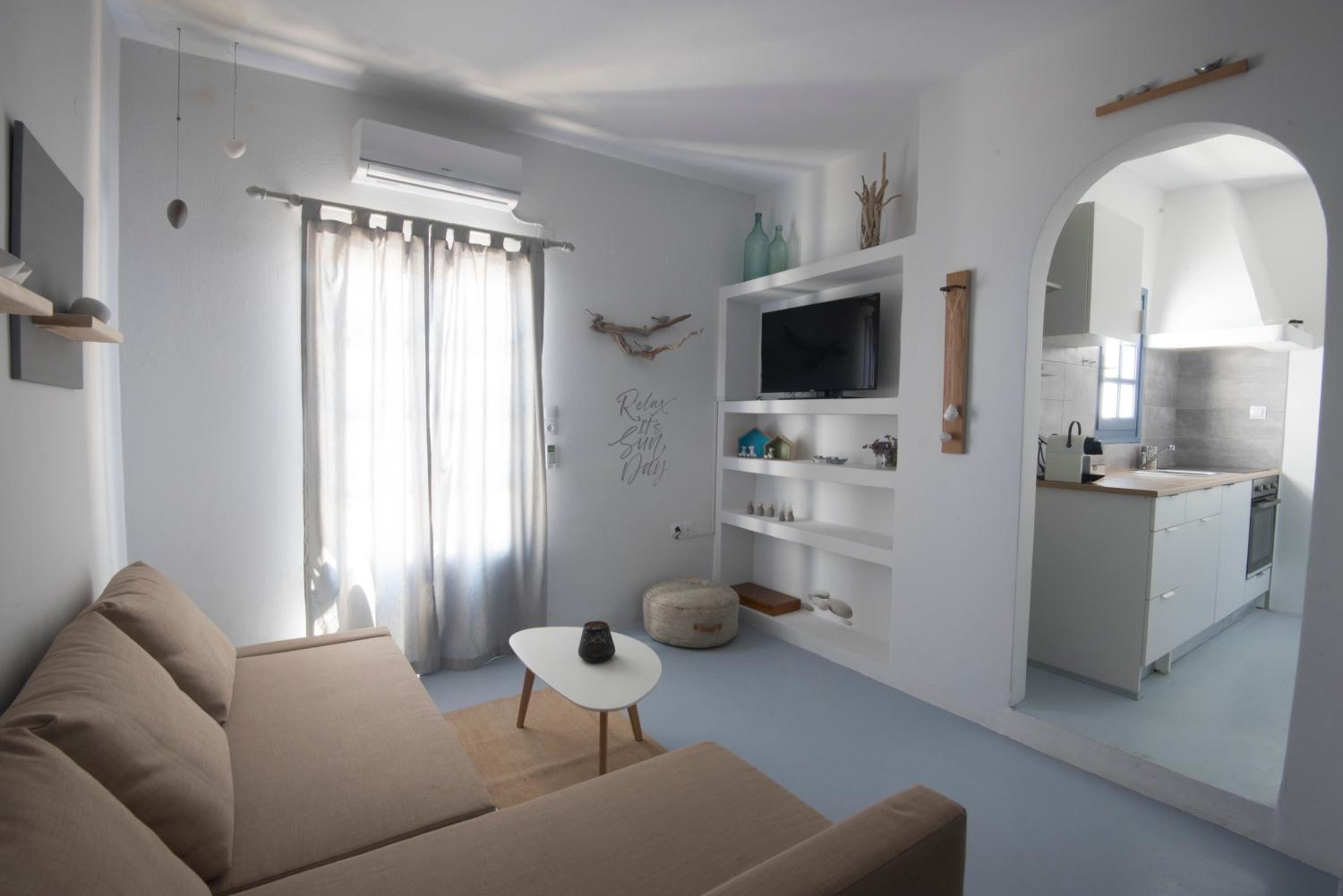 One-Bedroom House - Photo 22