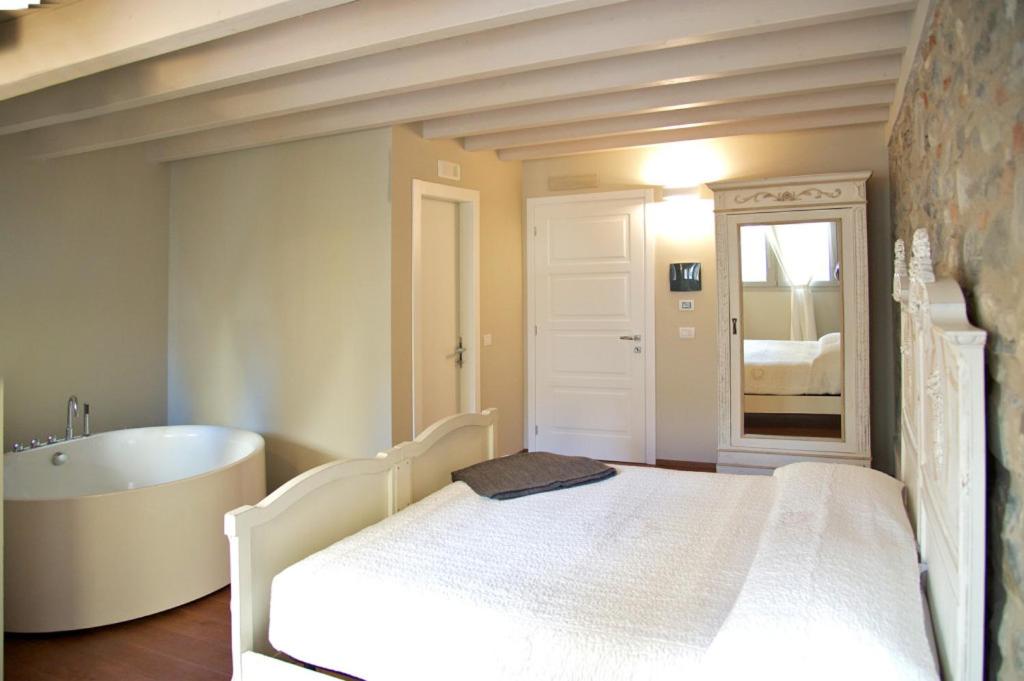 Double Room with Terrace photo 2
