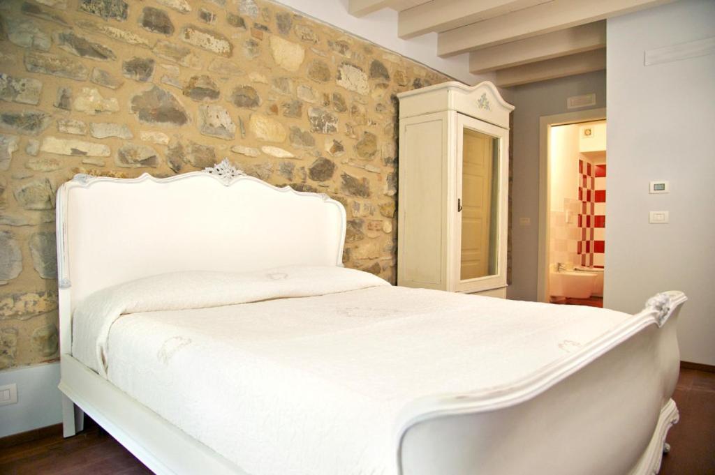 Double Room with Balcony photo 2