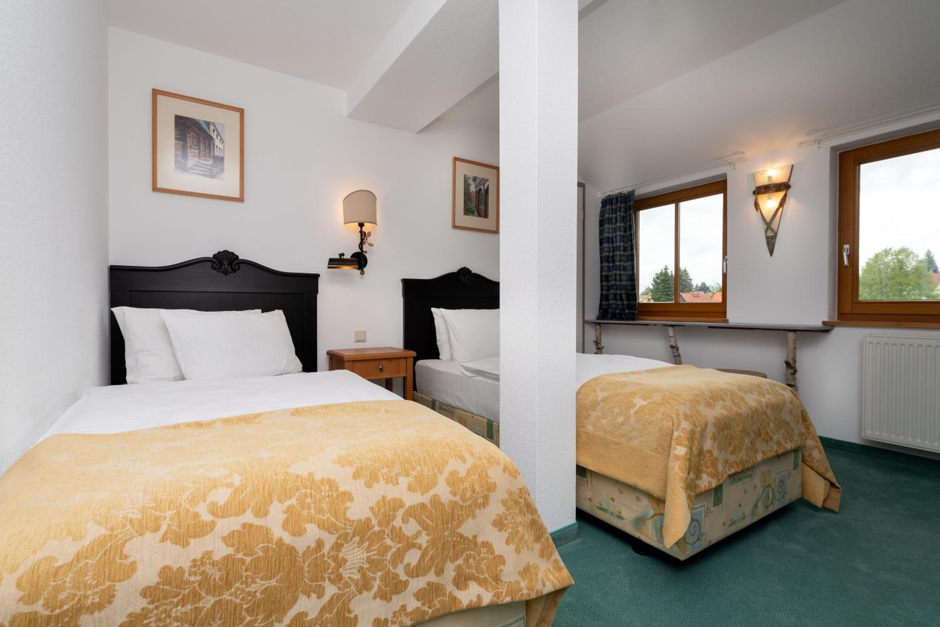 Small Twin Room photo 2