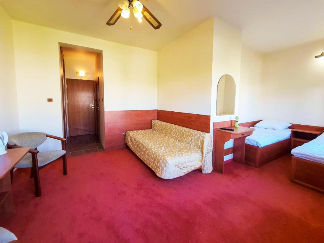 Triple Room with Balcony photo 3